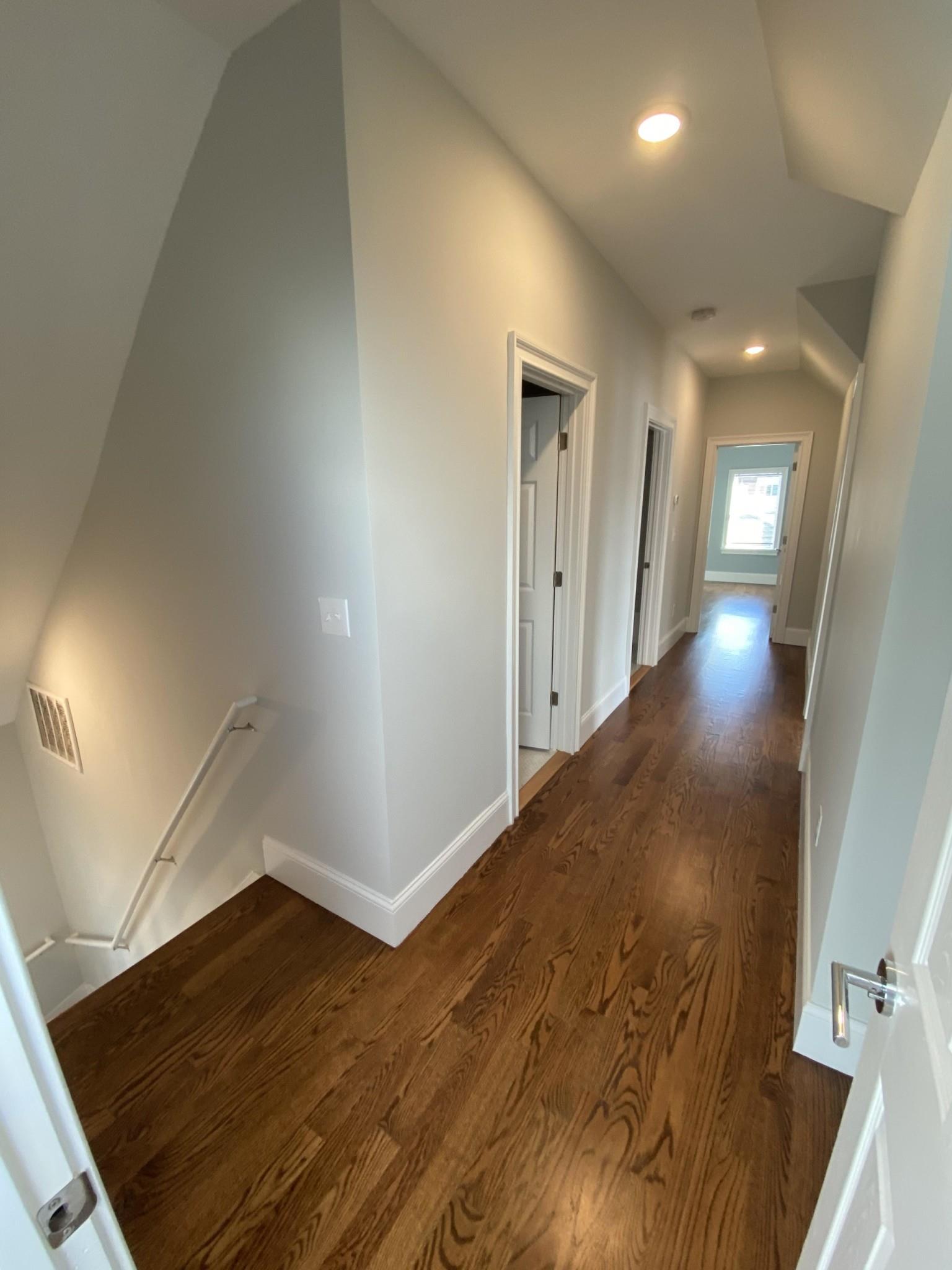 5 Hamilton Rd, Teele Square