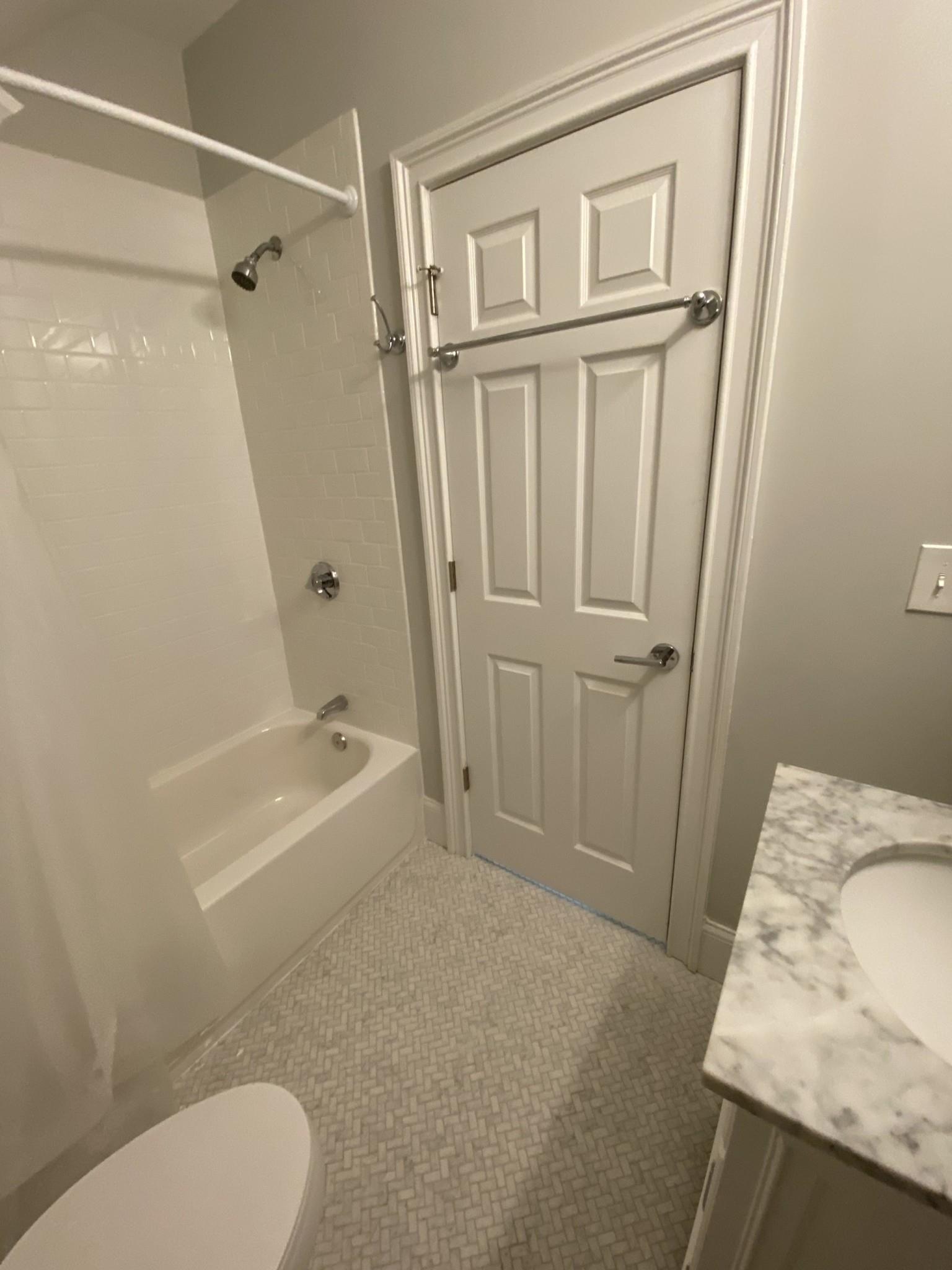 5 Hamilton Rd, Teele Square