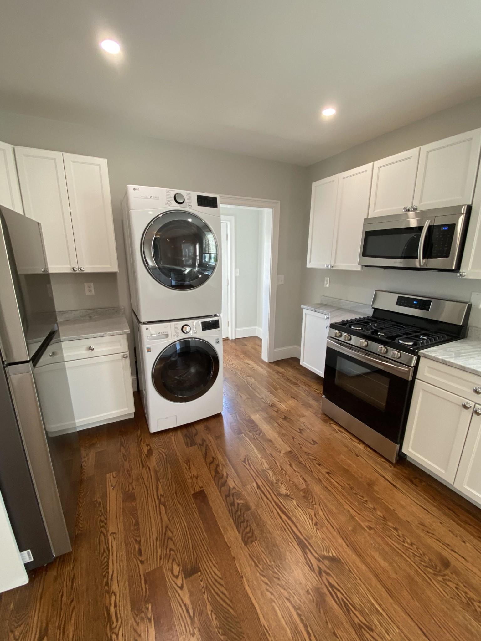 5 Hamilton Rd, Teele Square