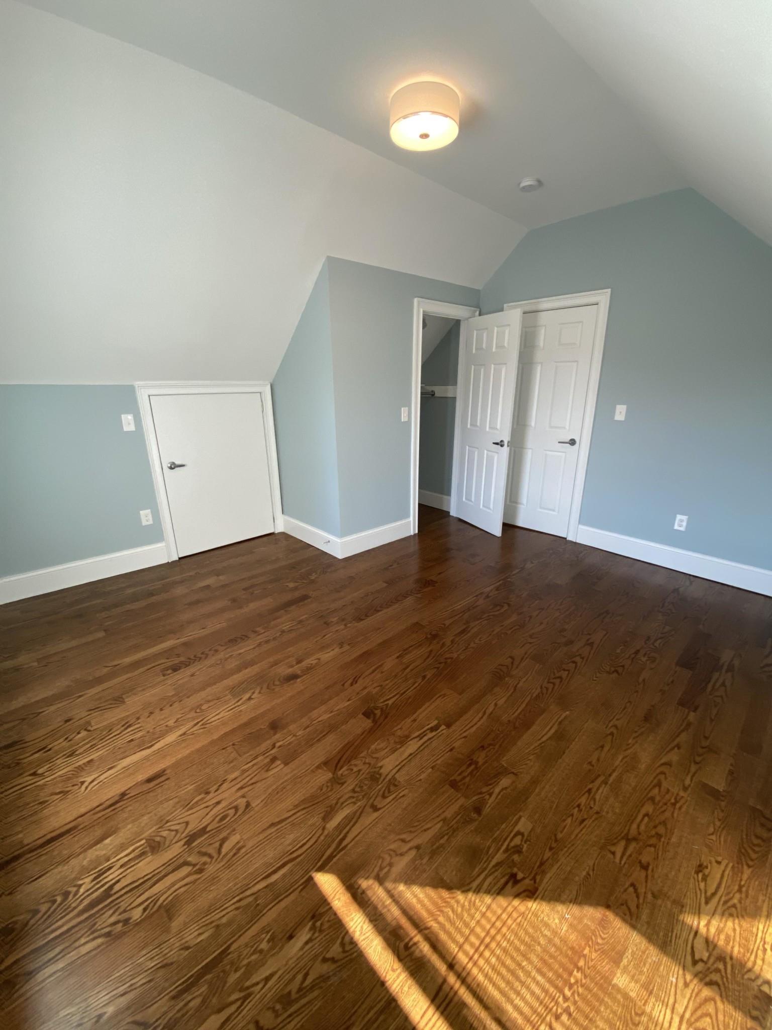 5 Hamilton Rd, Teele Square