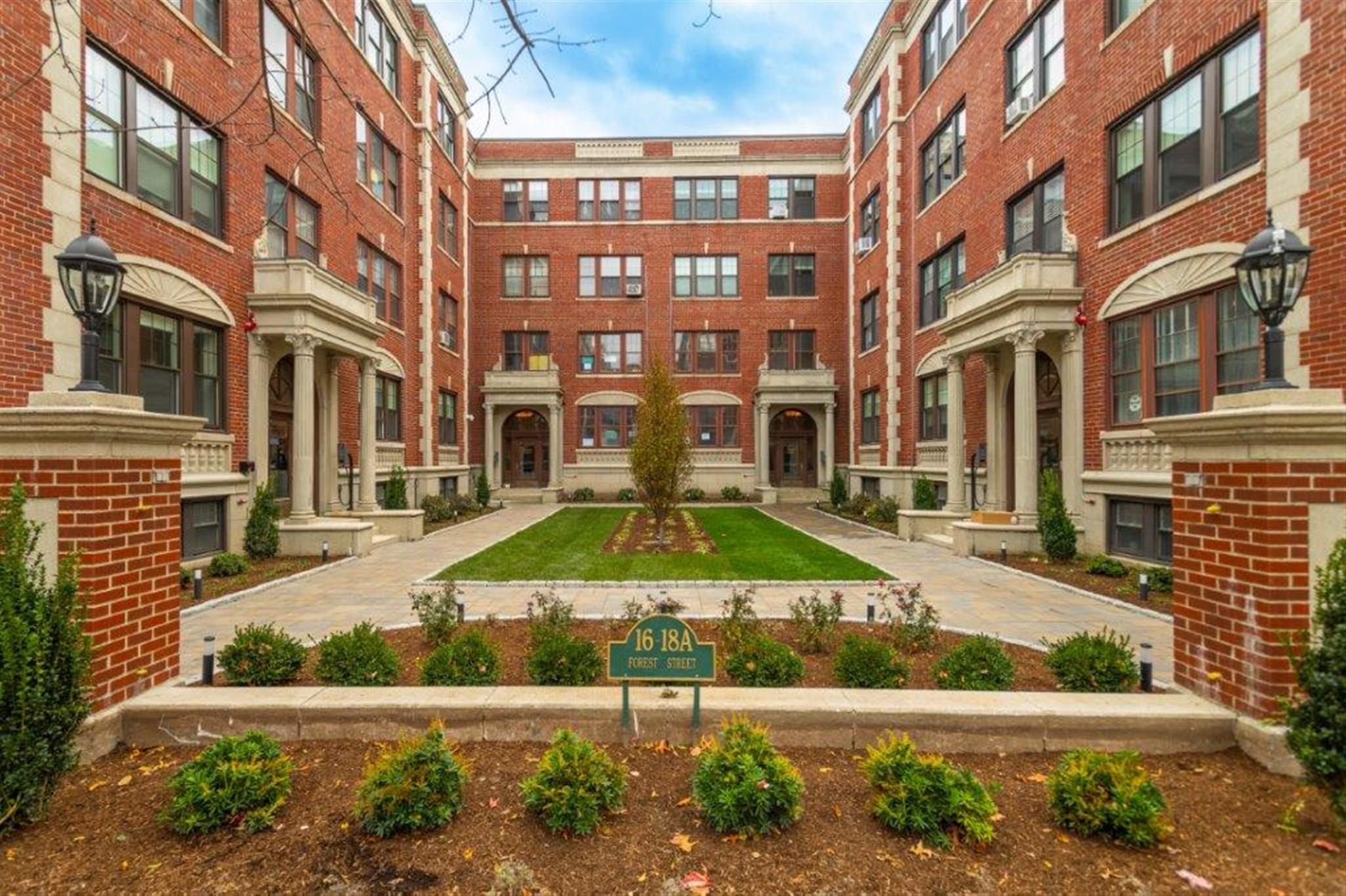 18 Forest St, Porter Square