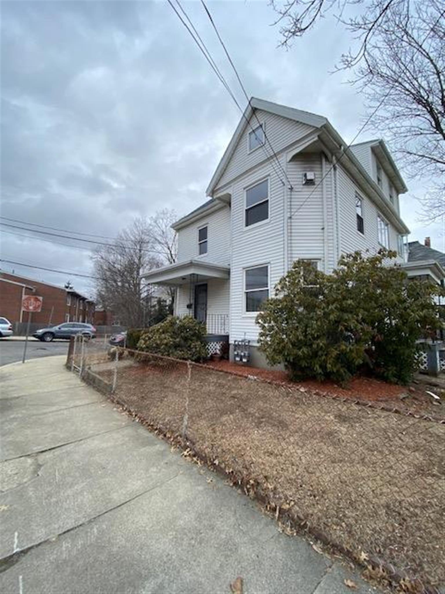 87 Marshall St, Medford