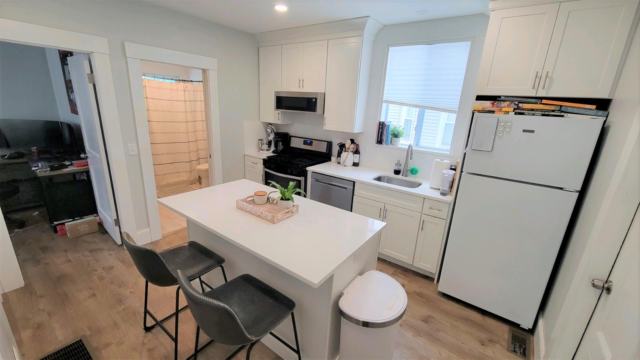 26 Rogers Ave, Davis Square