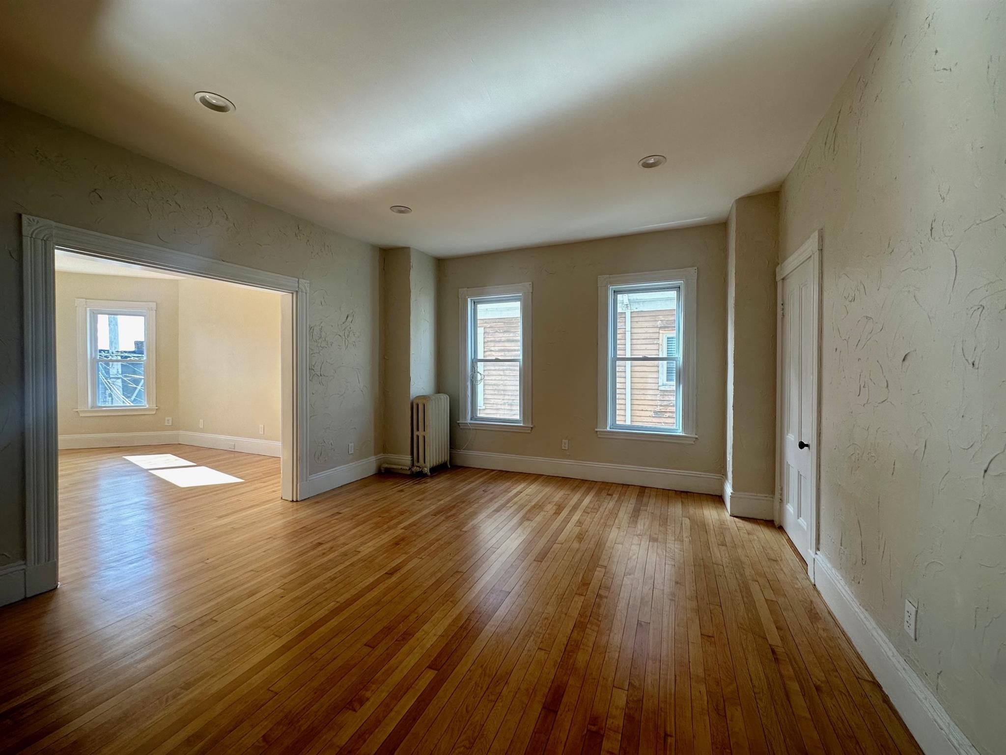 578 Main St, Medford