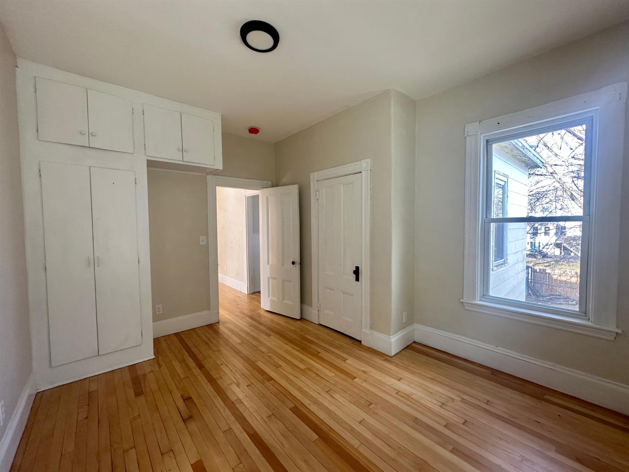 578 Main St, Medford