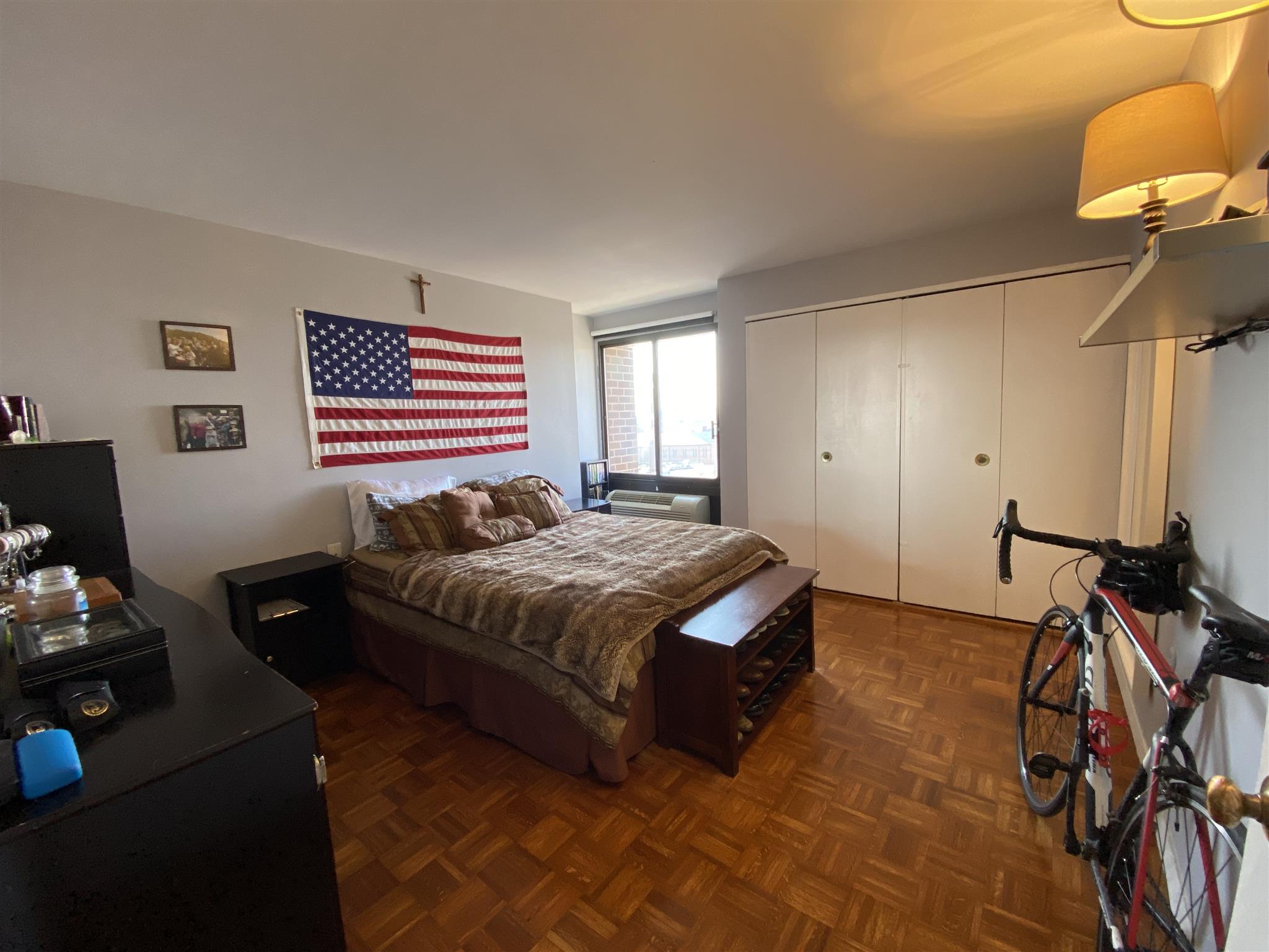 1105 Massachusetts Ave, Harvard Square