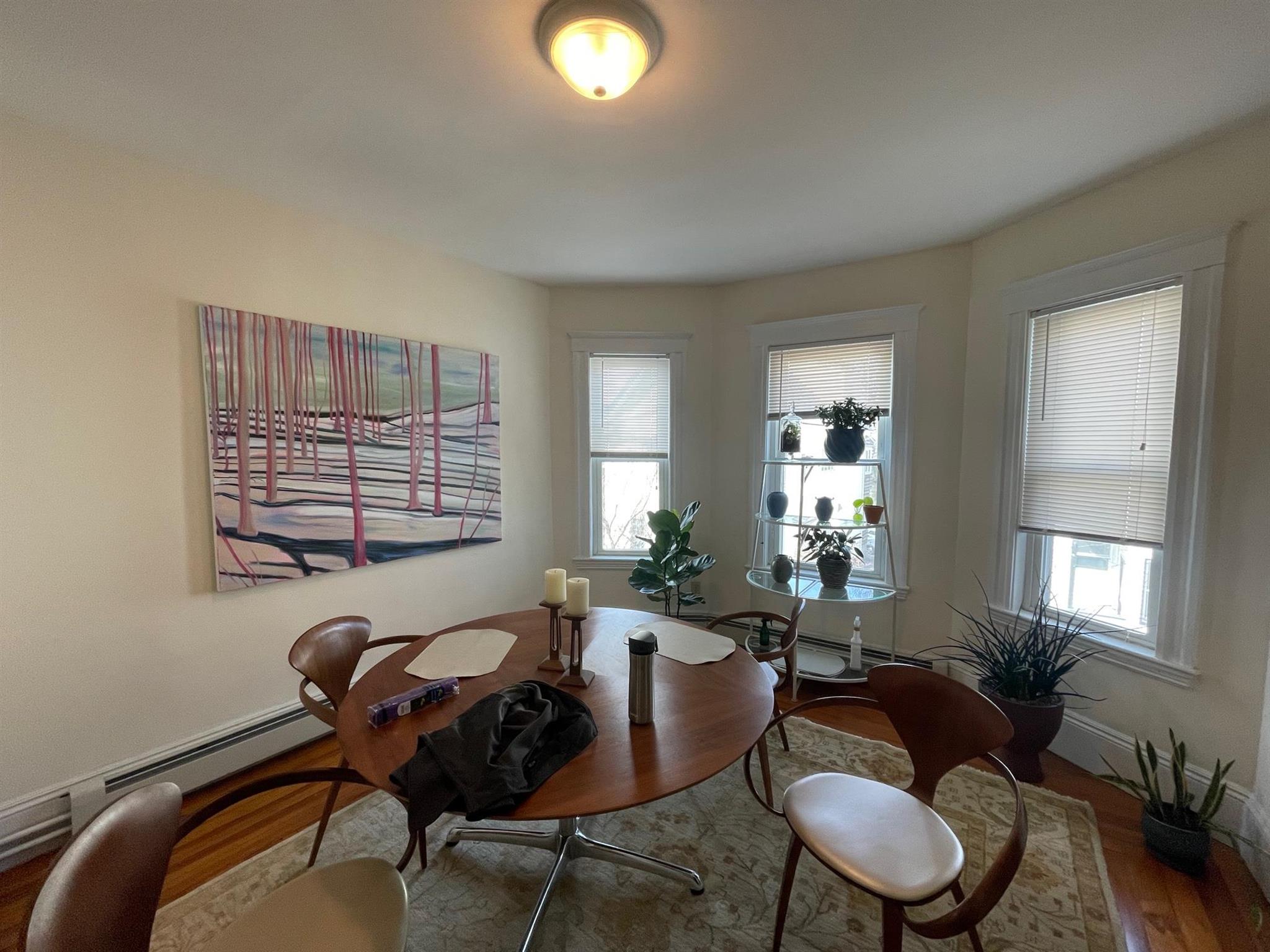 17 Belmont Sq, Porter Square