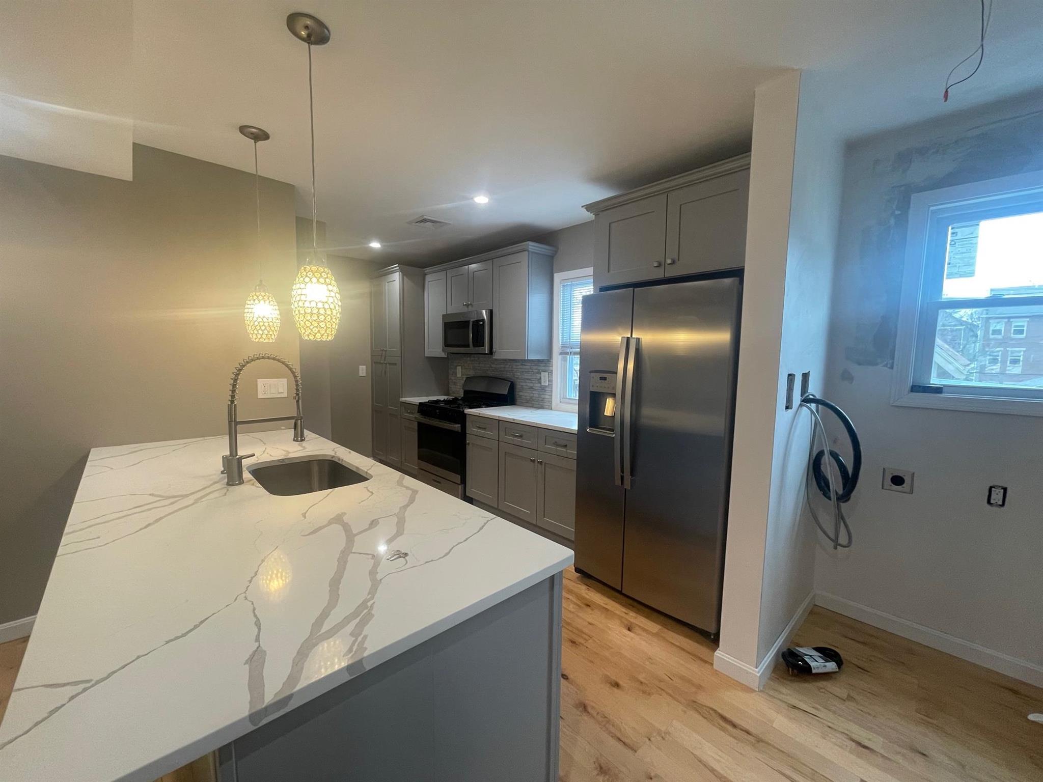 1 Theriault Ct, North Cambridge