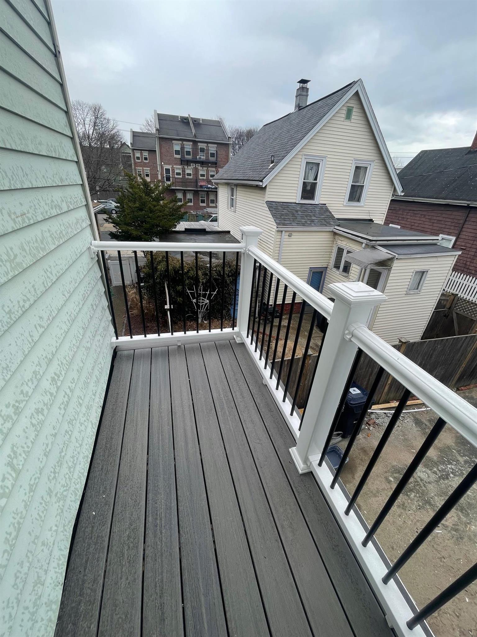 1 Theriault Ct, North Cambridge