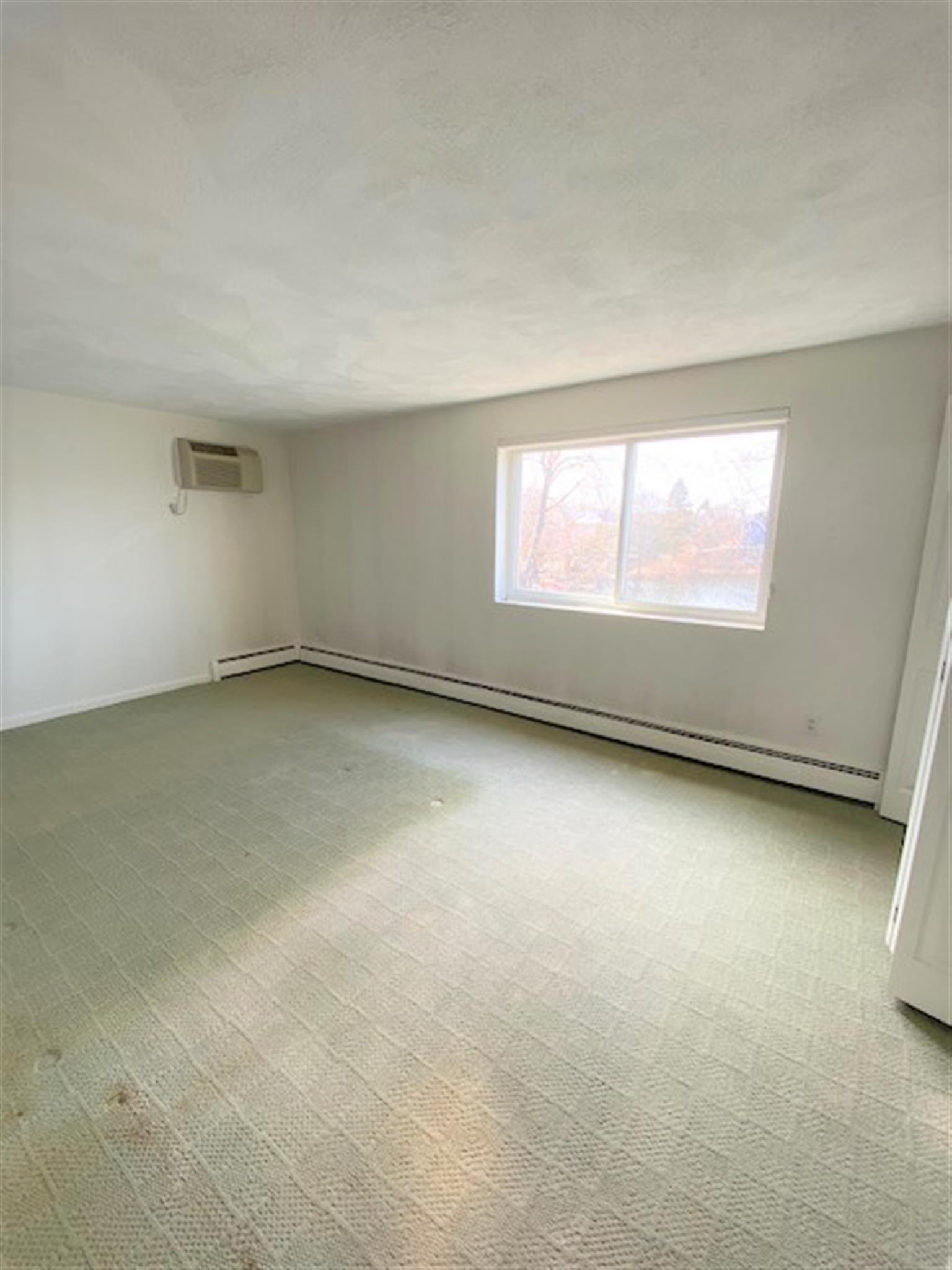 18 Hamilton Rd, Arlington