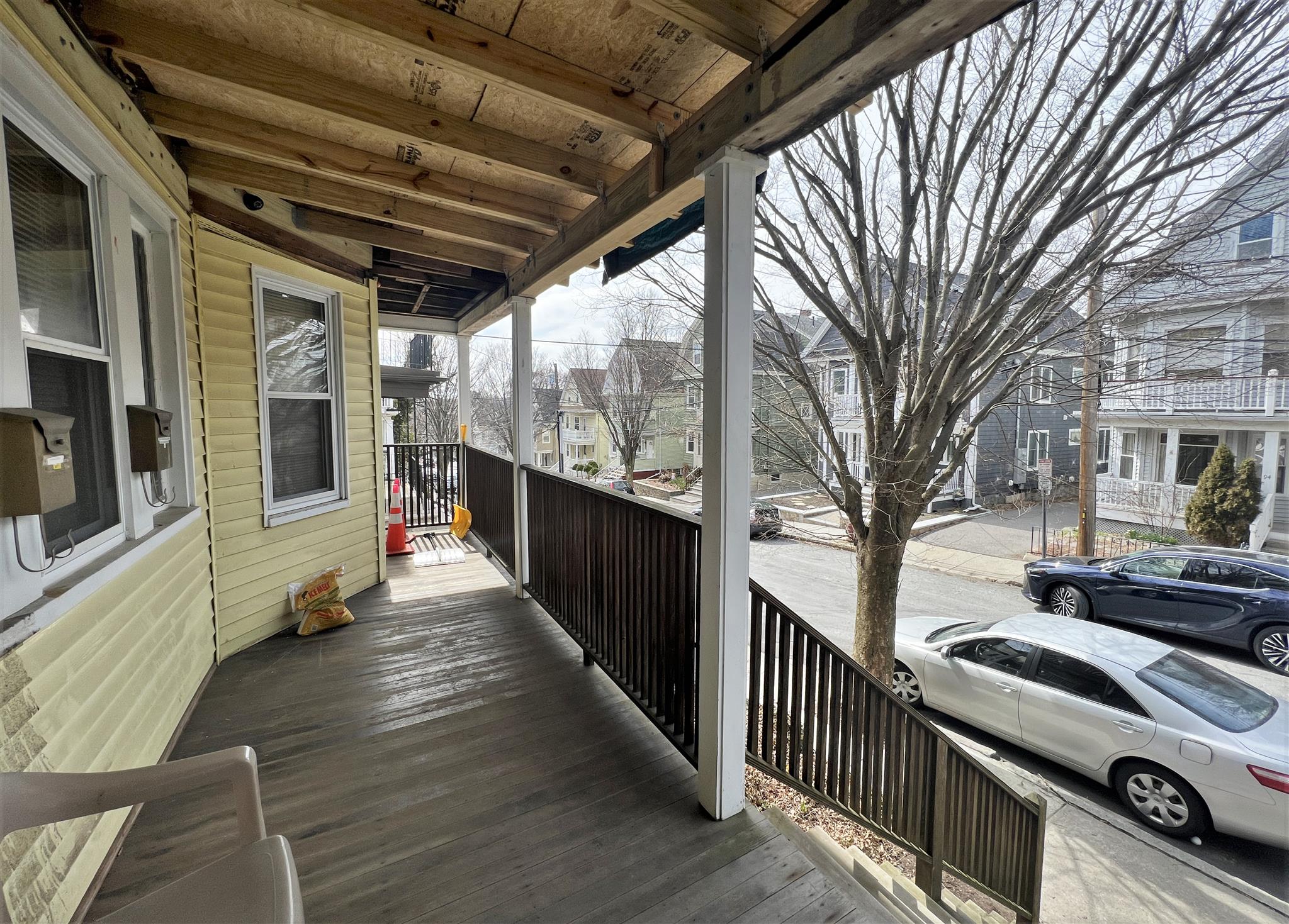 91 Bartlett St, Magoun Square