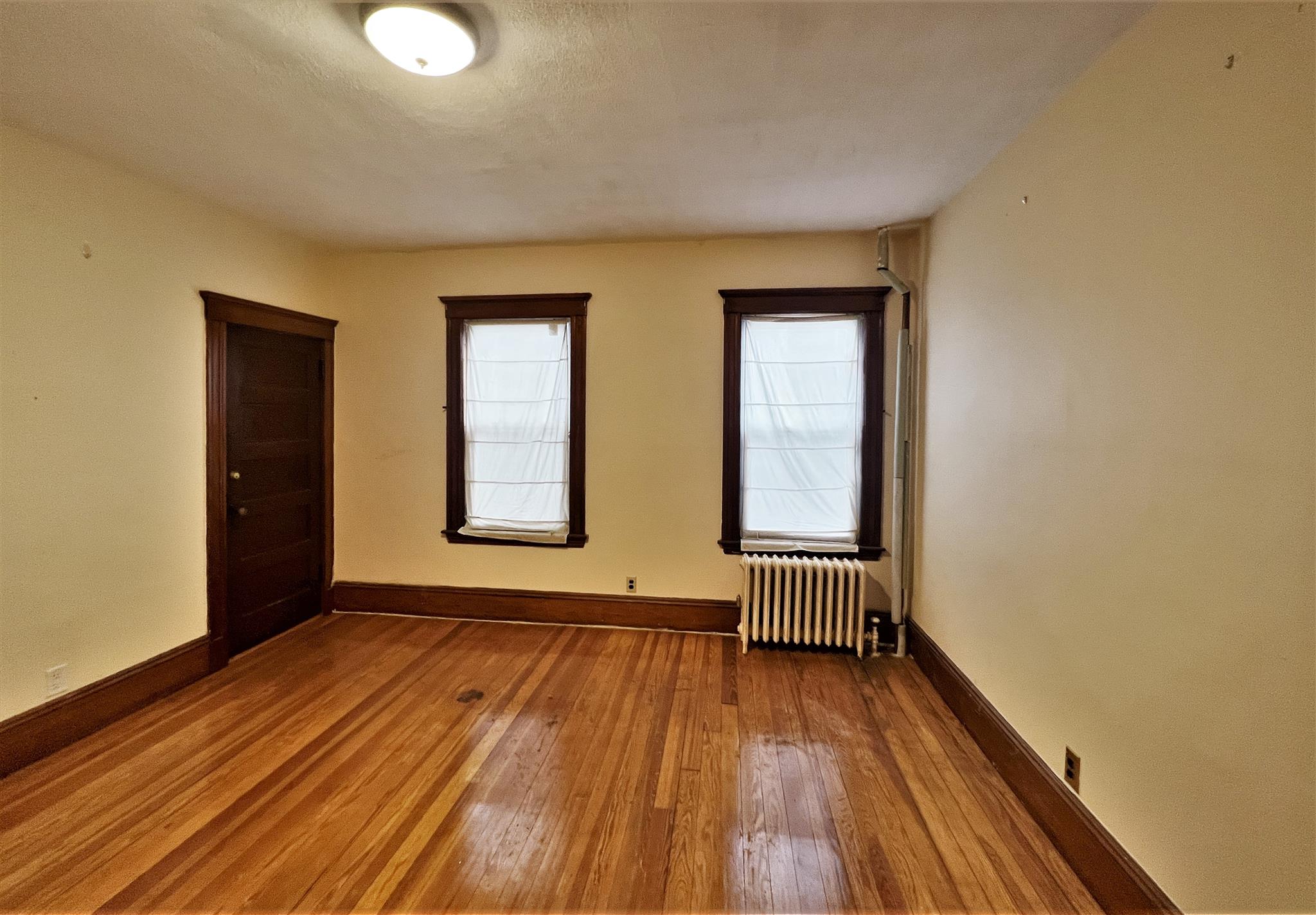 91 Bartlett St, Magoun Square