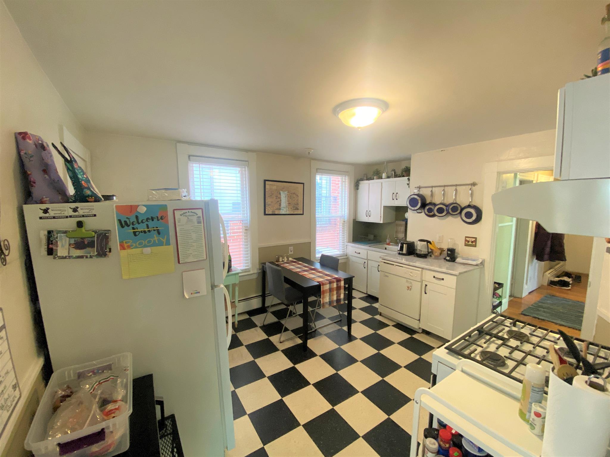 375 Highland Ave, Powder House Square