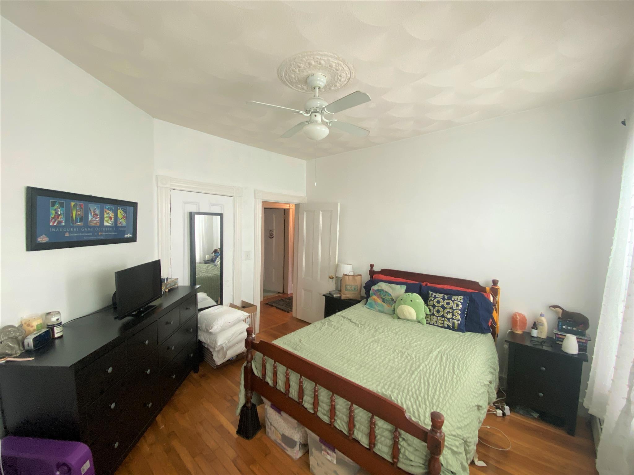 375 Highland Ave, Powder House Square