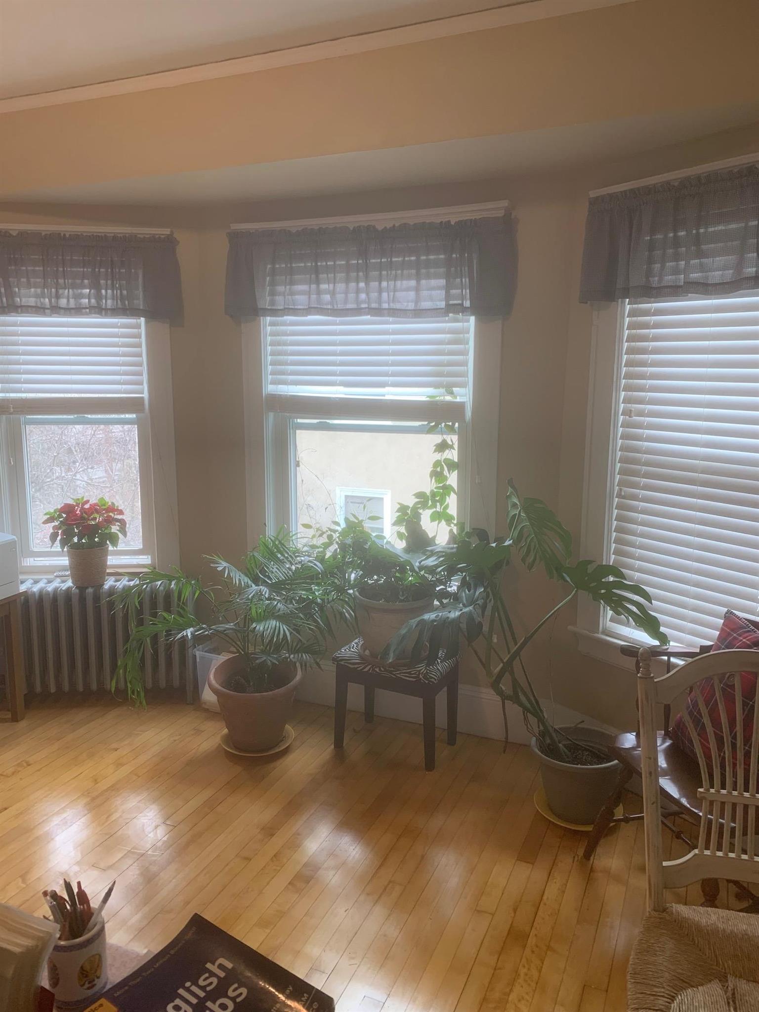 95 Lexington Ave, Huron Village