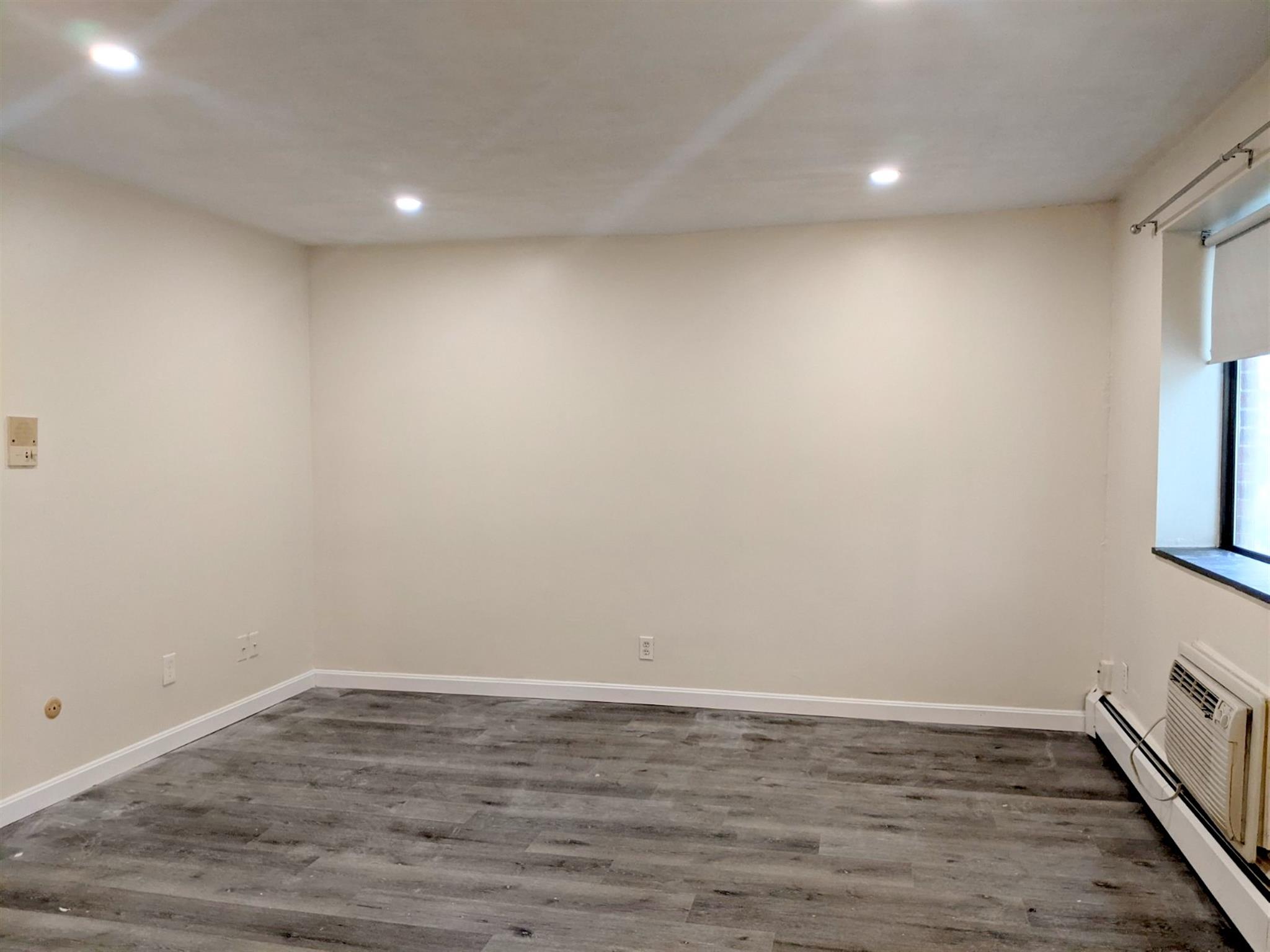 86 Newbury St, Teele Square