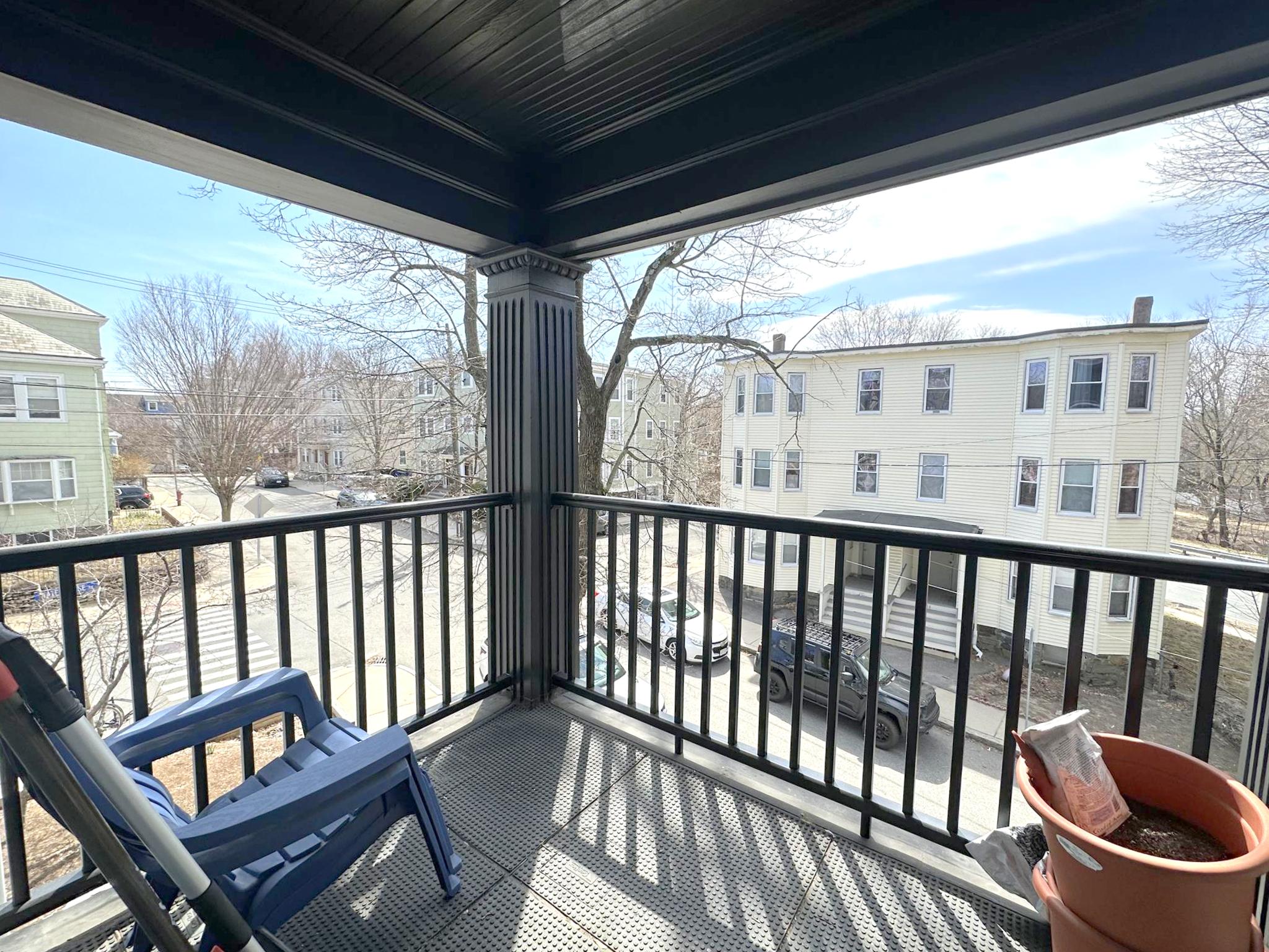 111 Woodstock St, West Somerville