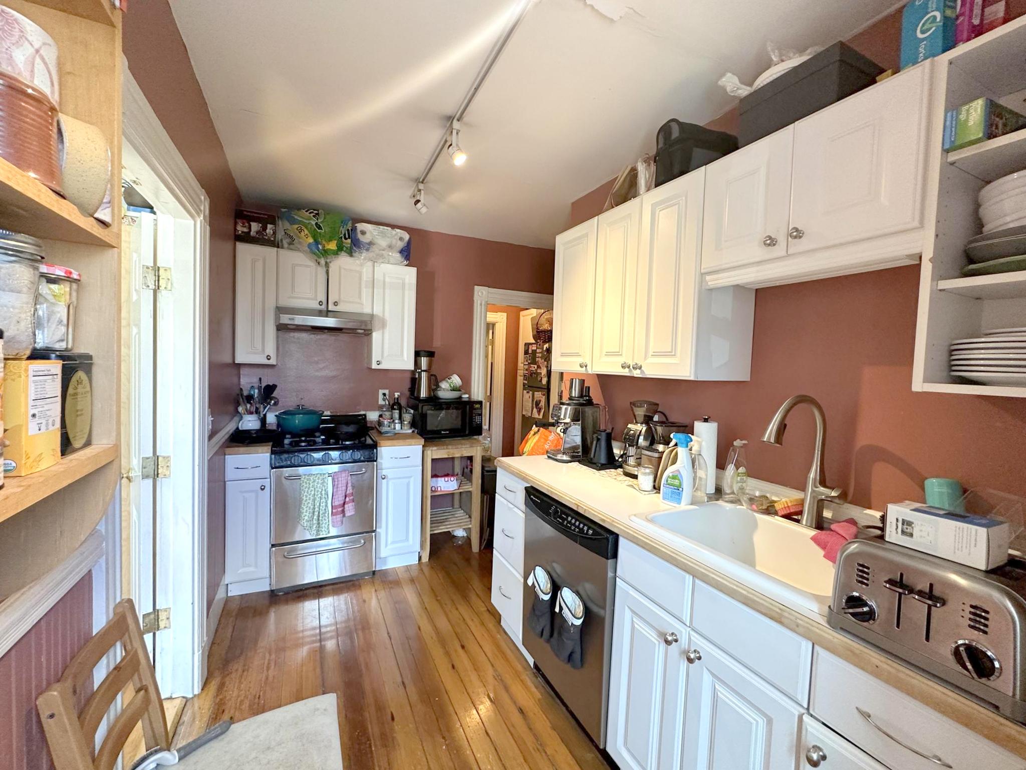 111 Woodstock St, West Somerville