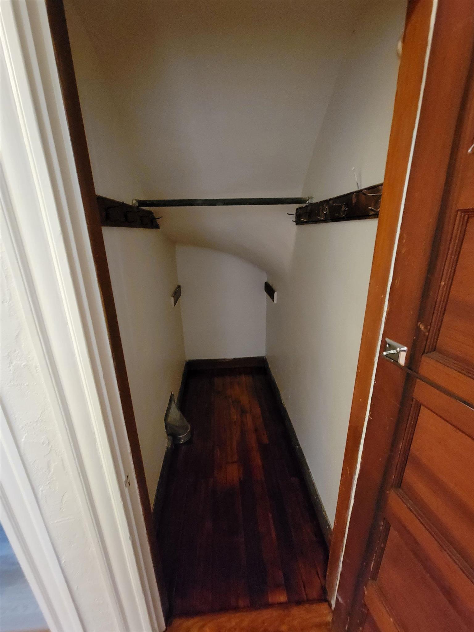 28 Lexington Ave, Davis Square