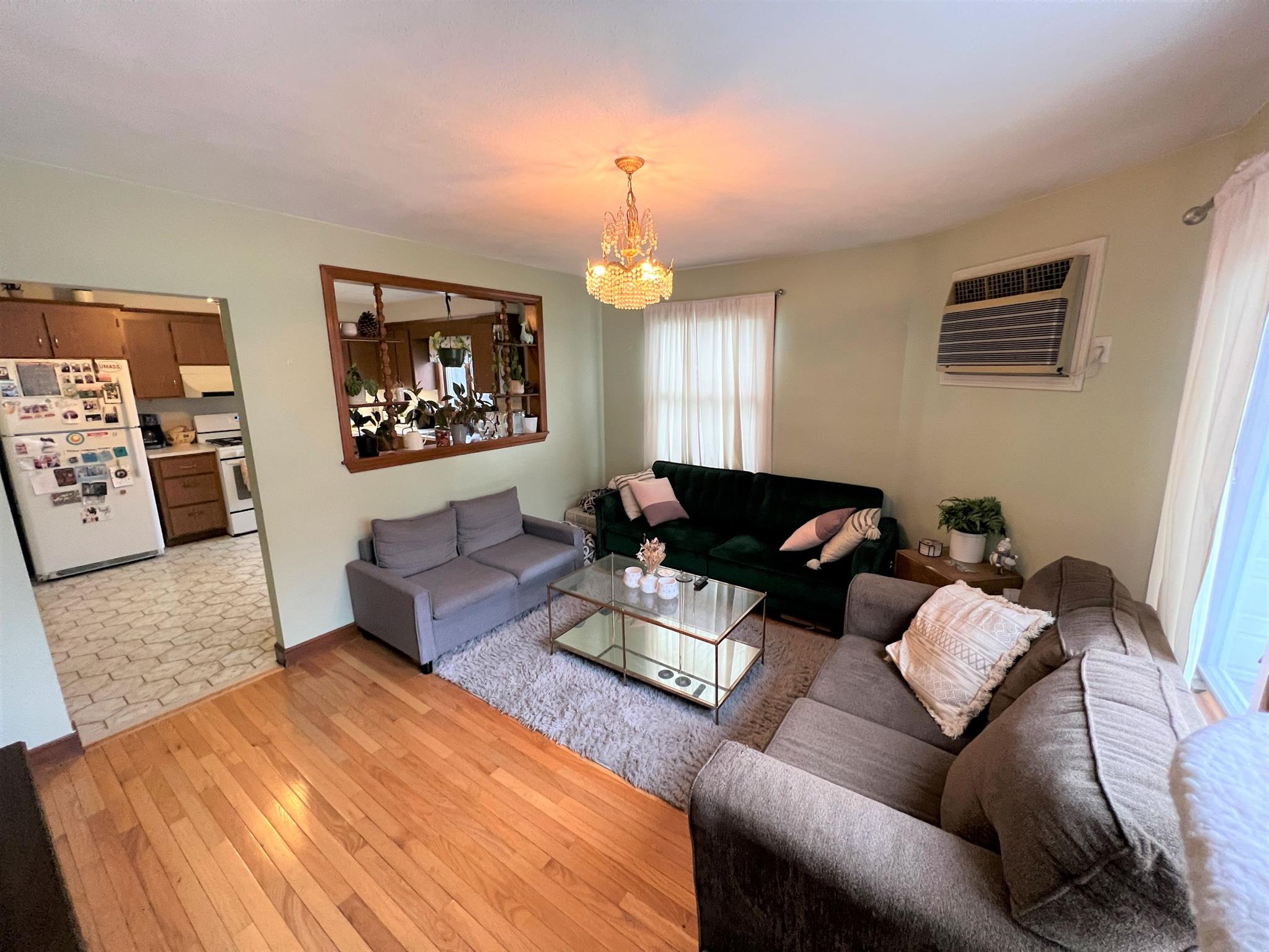 213 Holland St, Davis Square