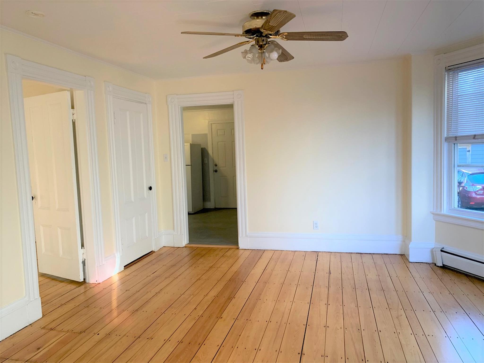 547 Broadway, Ball Square