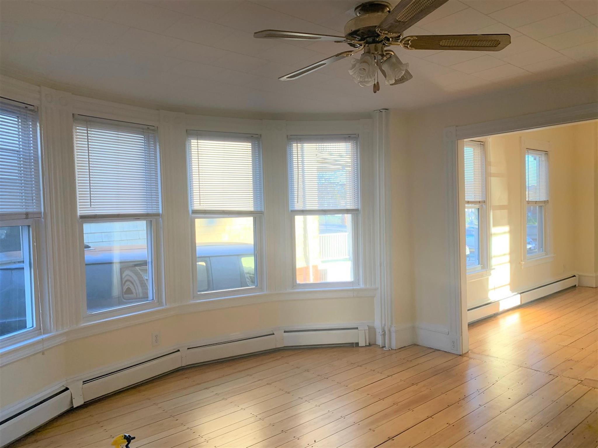 547 Broadway, Ball Square