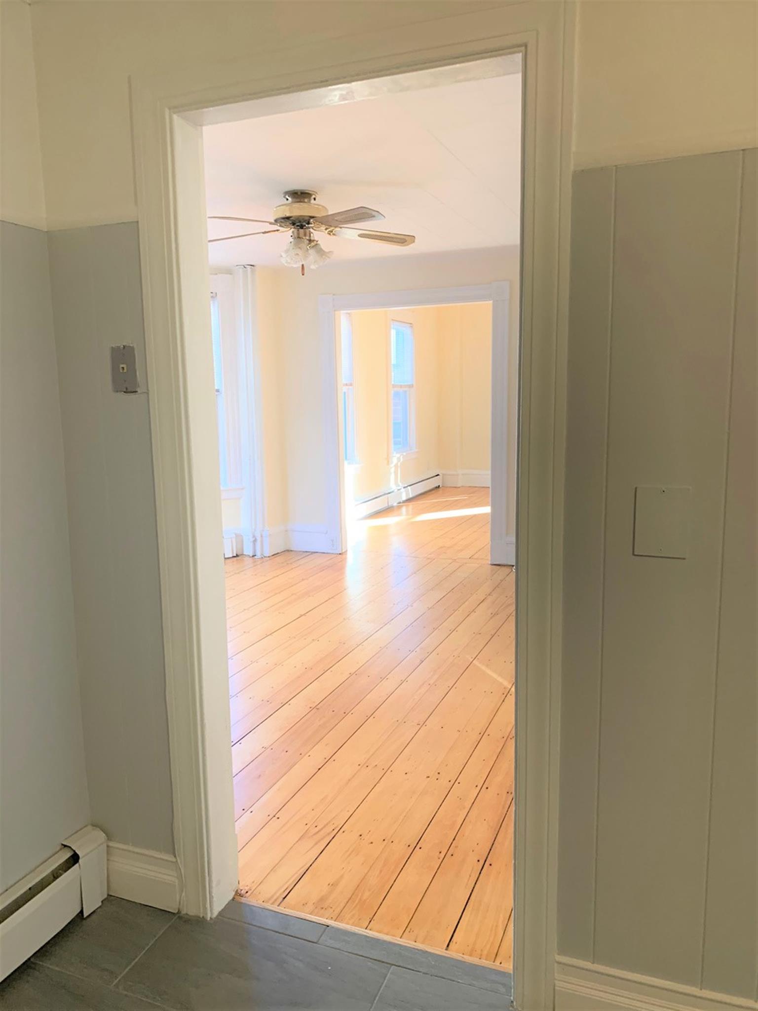 547 Broadway, Ball Square