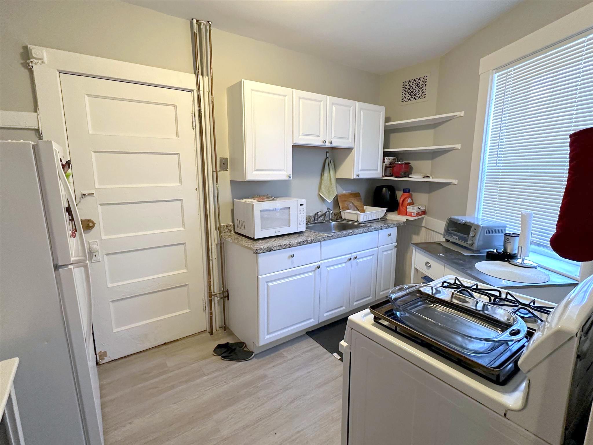 269 Huron Ave, Huron Village