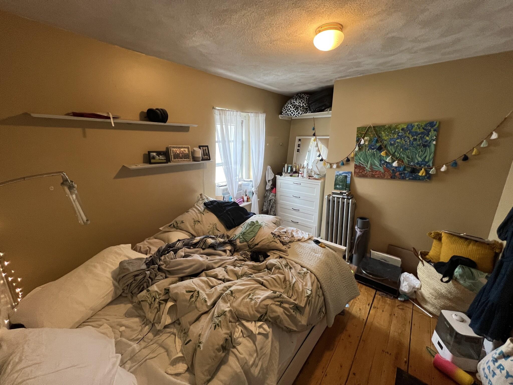 190 Holland St, Davis Square