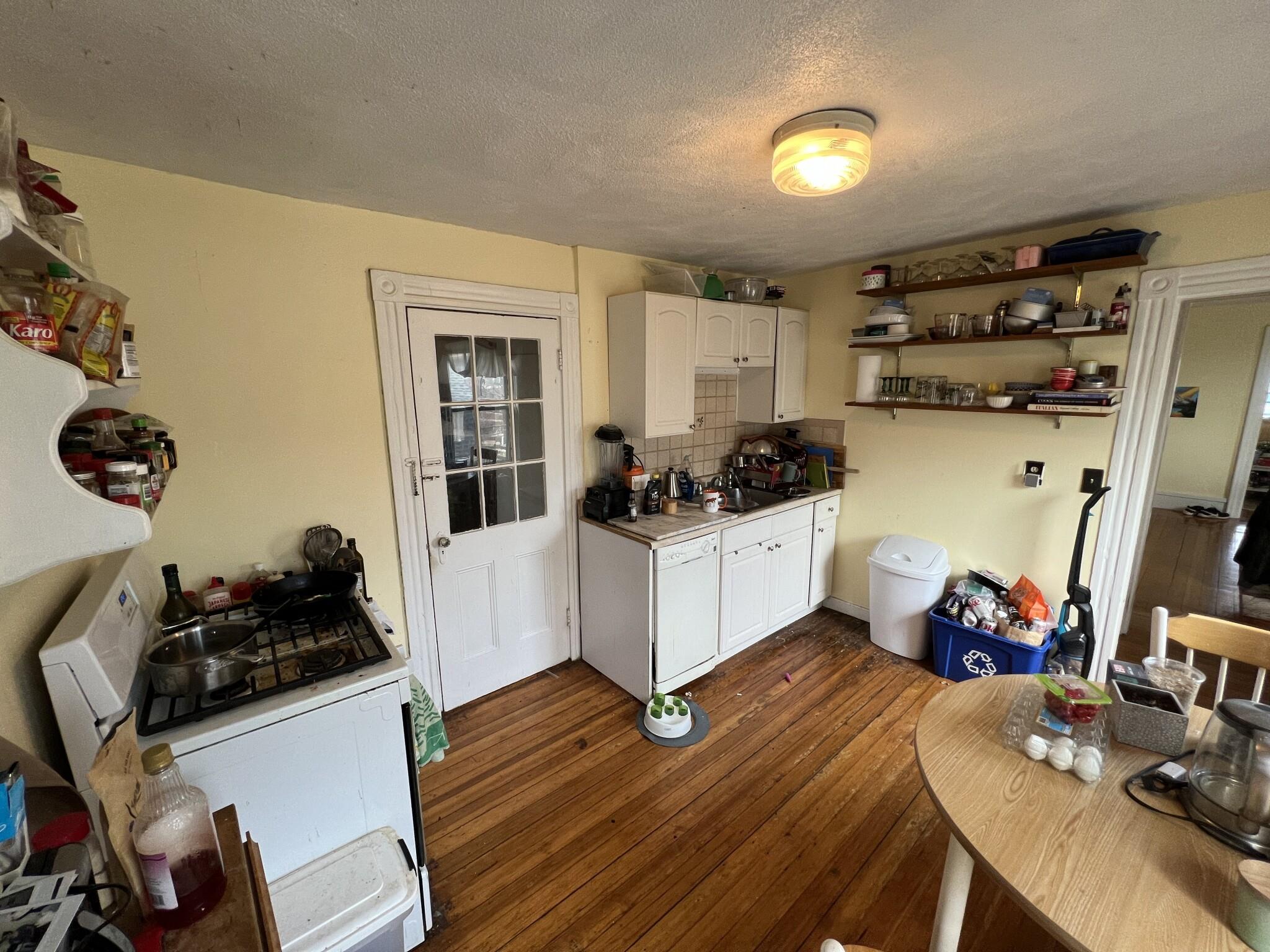 190 Holland St, Davis Square