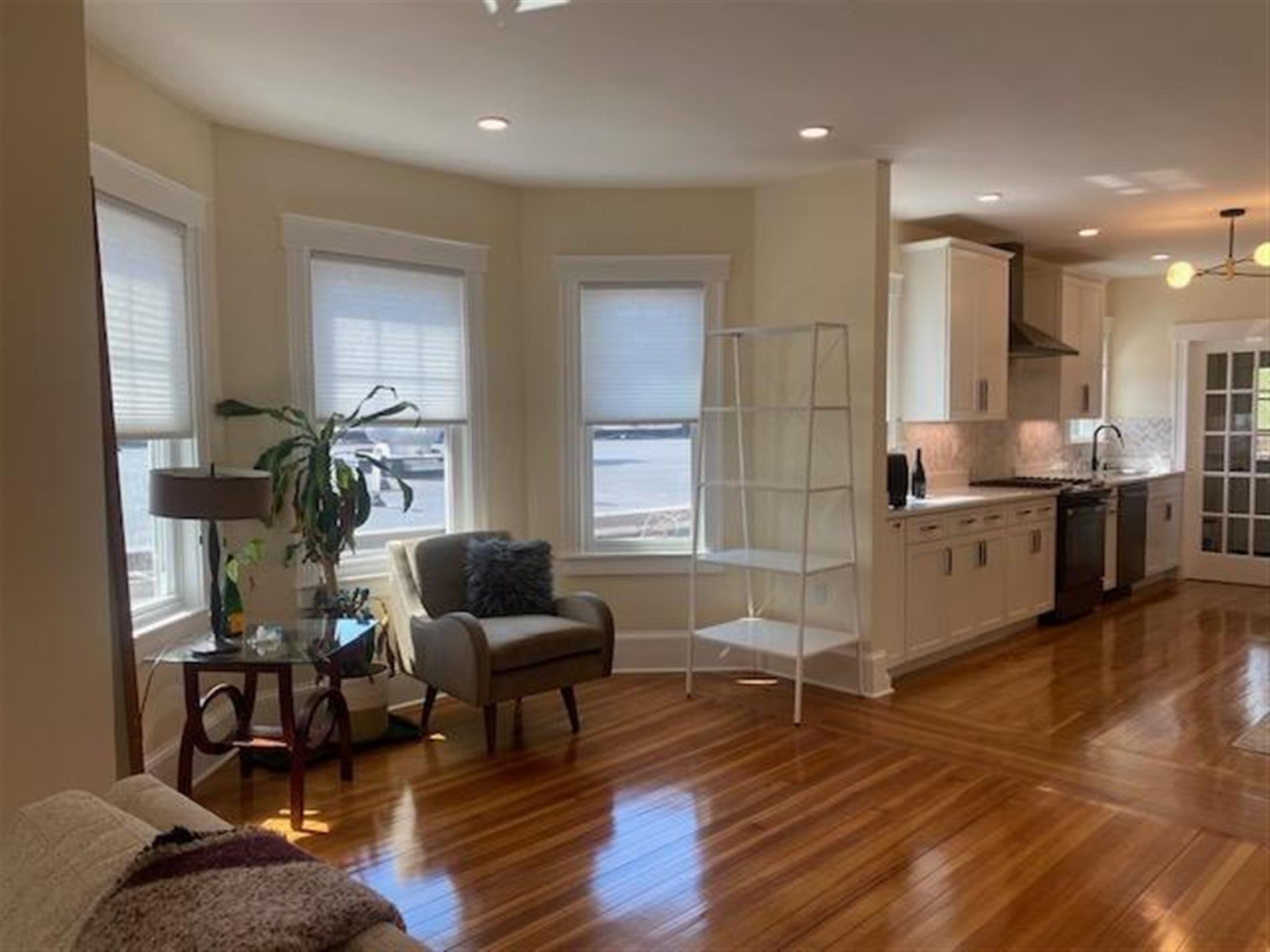 4 Barton St, Teele Square