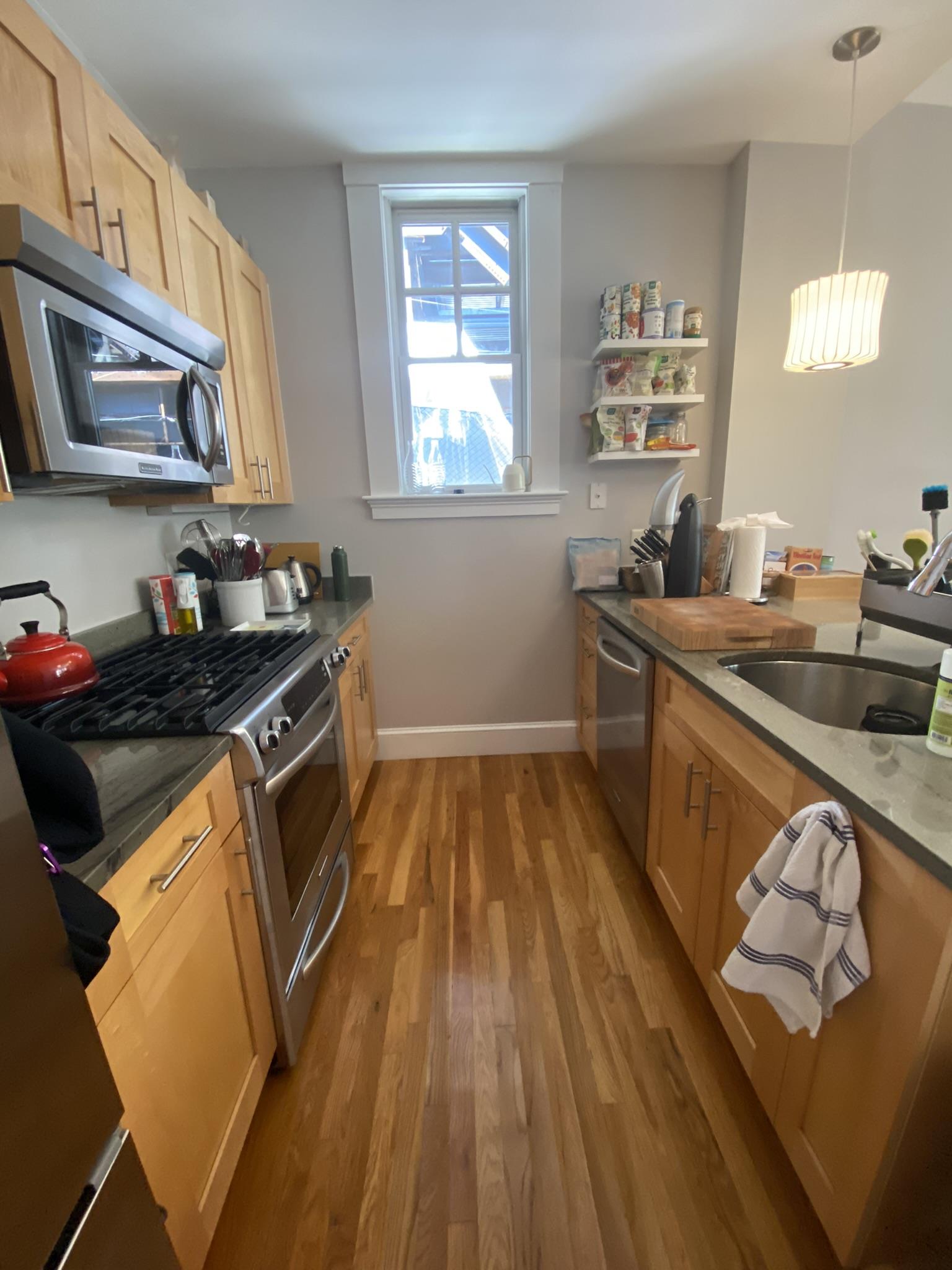 80 Webster Ave, Union Square