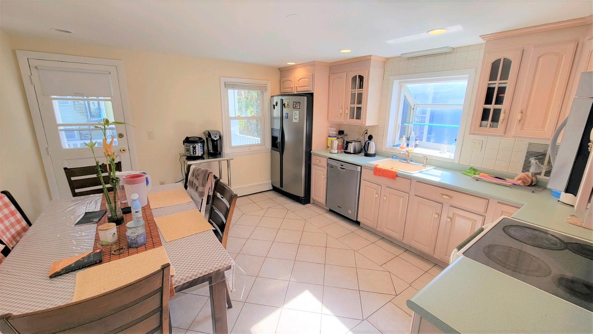 51 Saville St, Huron Village