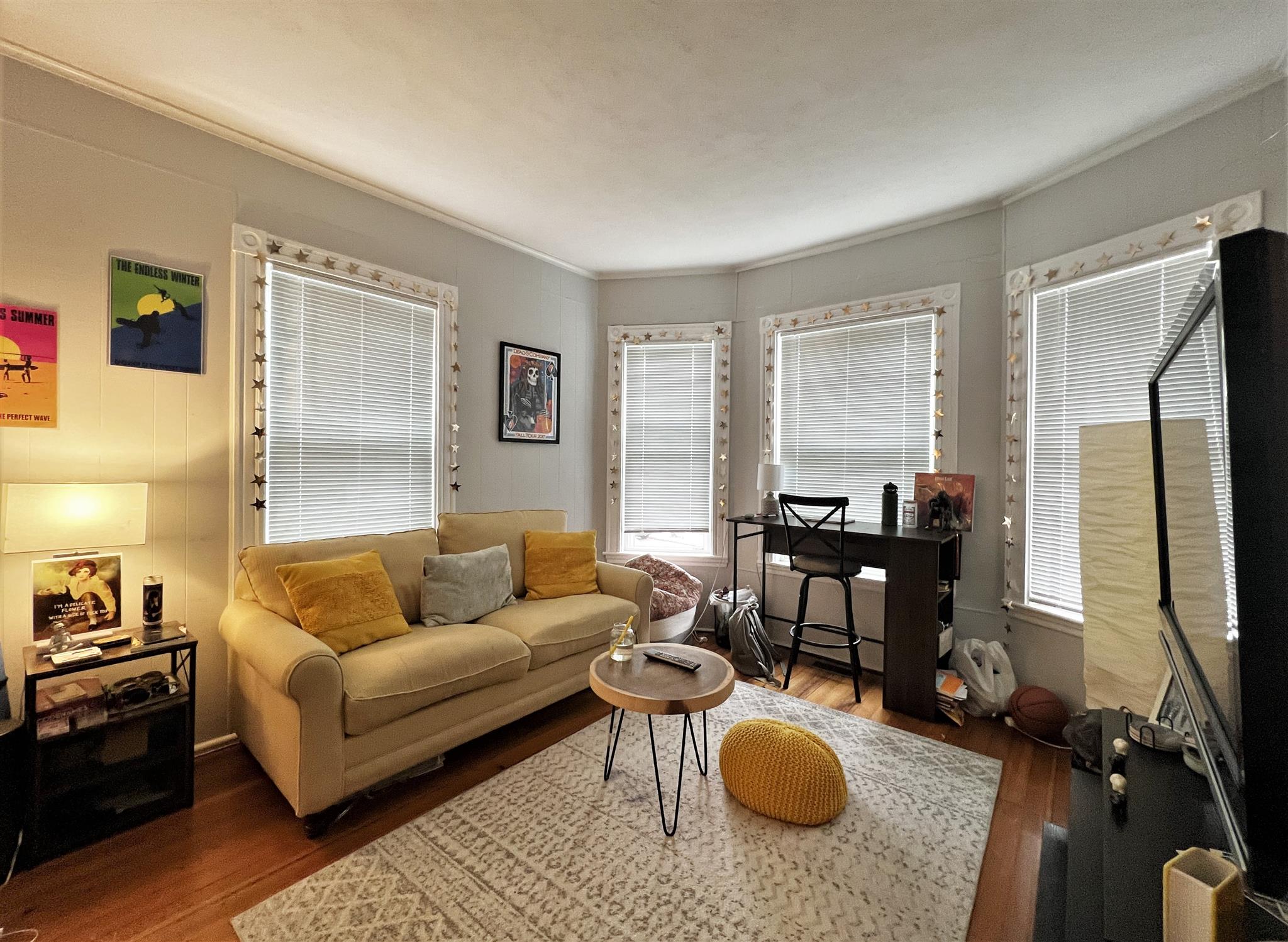 69 Raymond Ave, West Somerville