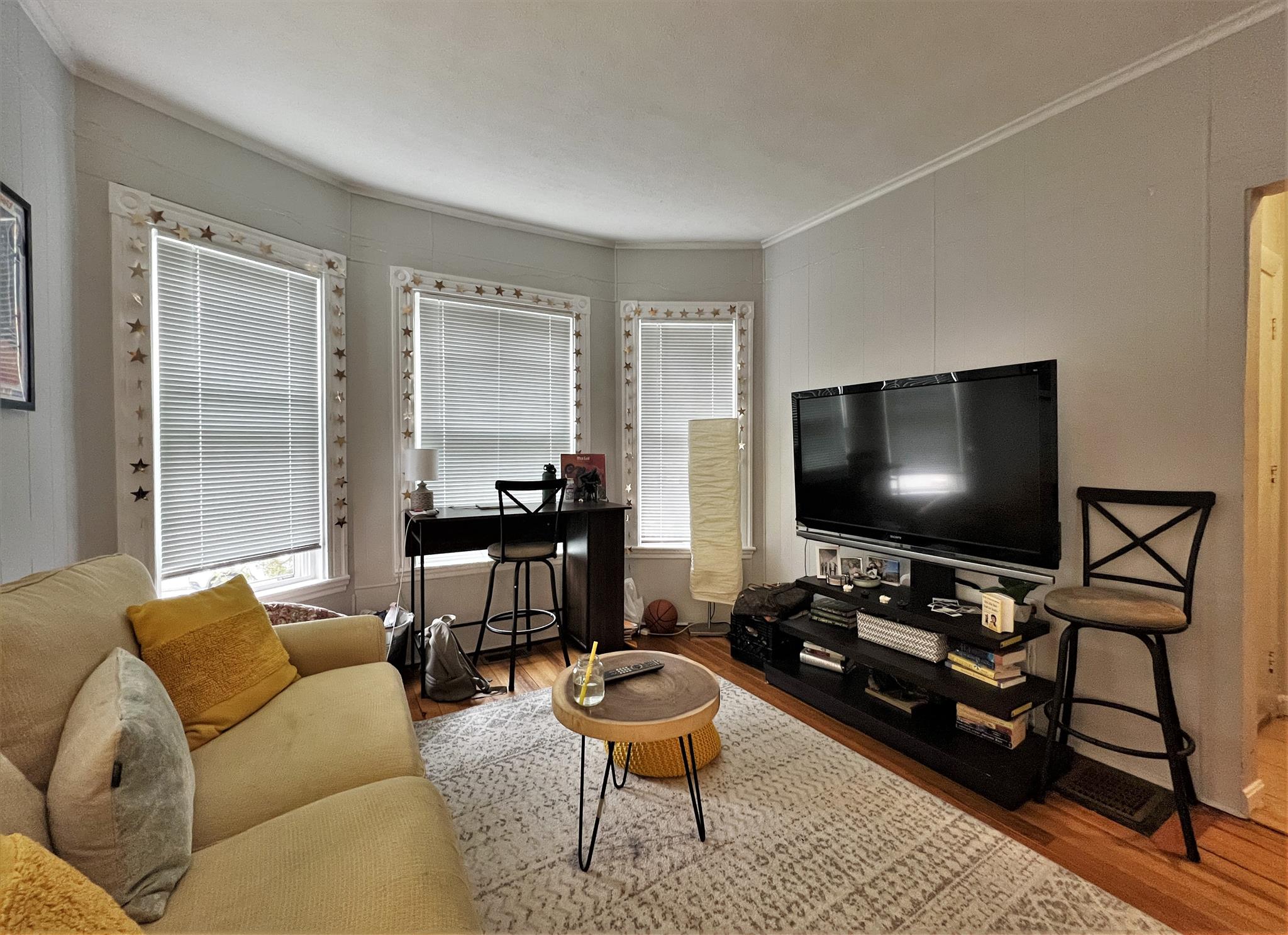 69 Raymond Ave, West Somerville