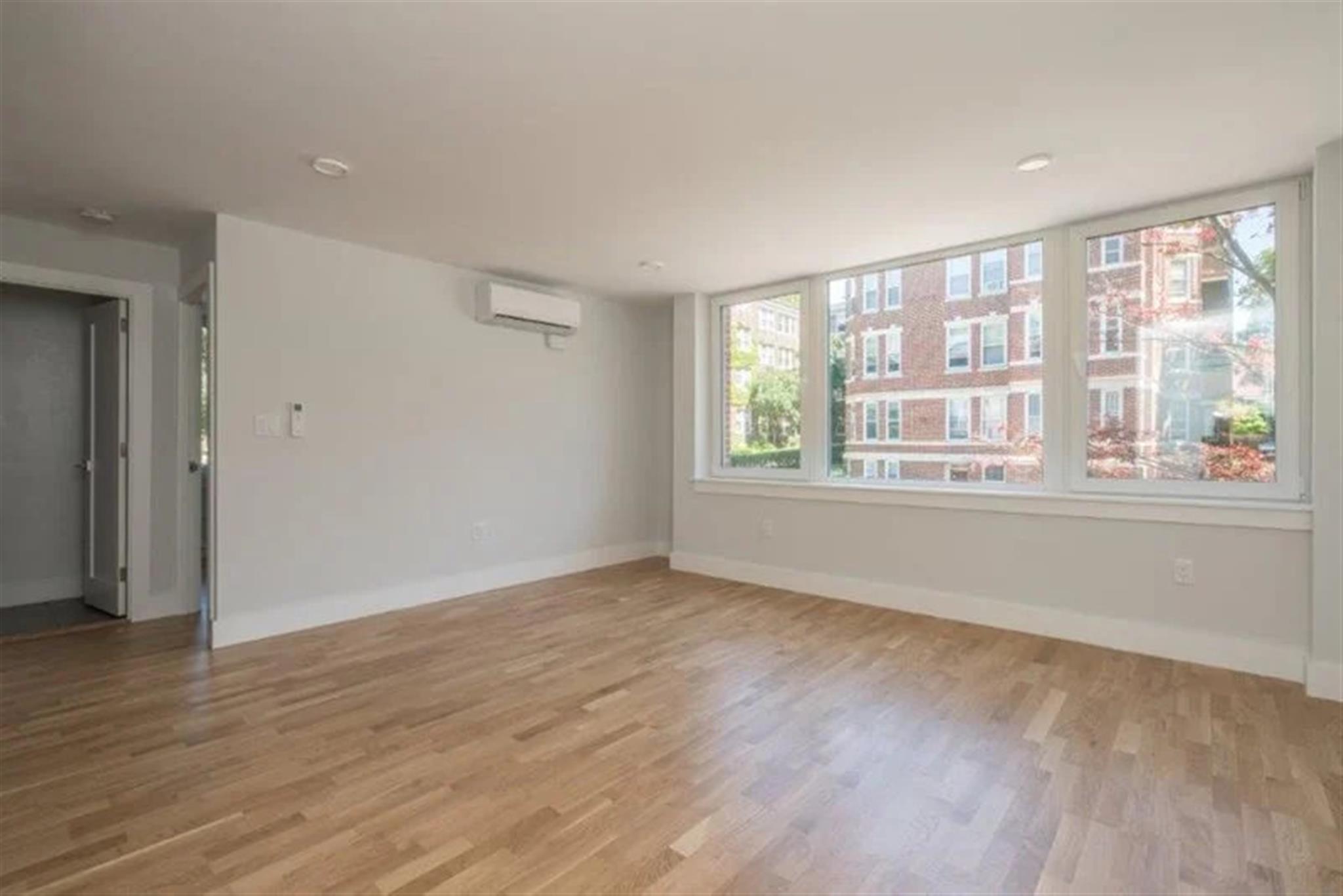 334 Harvard St, Harvard Square