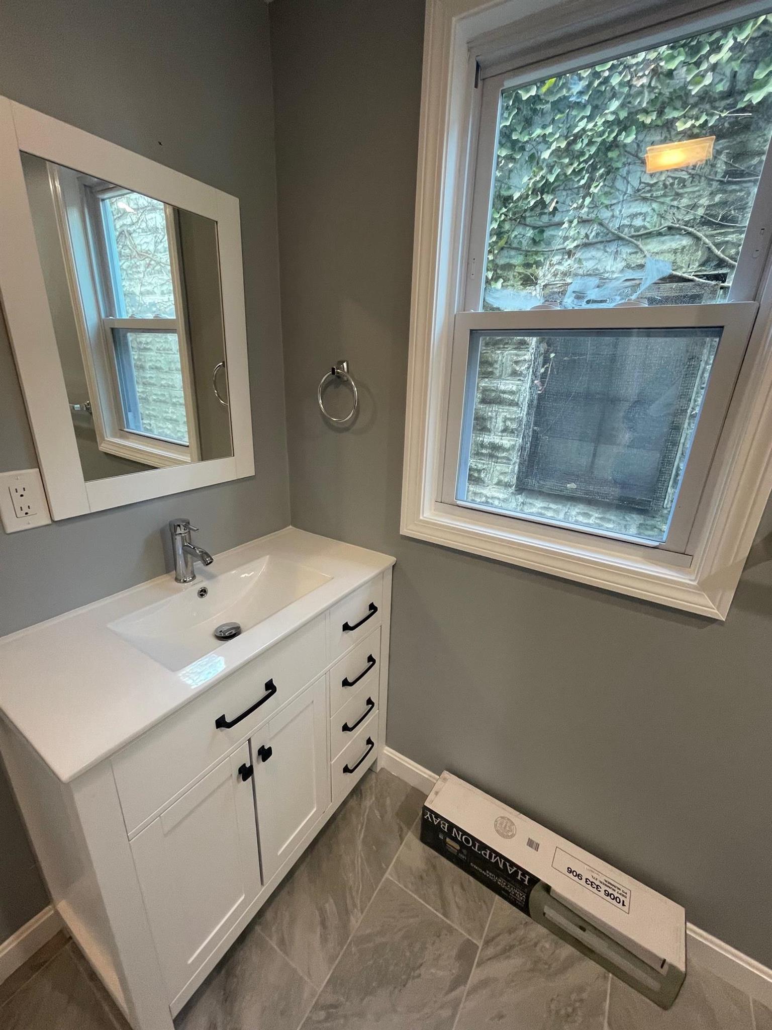 1 Theriault Ct, North Cambridge