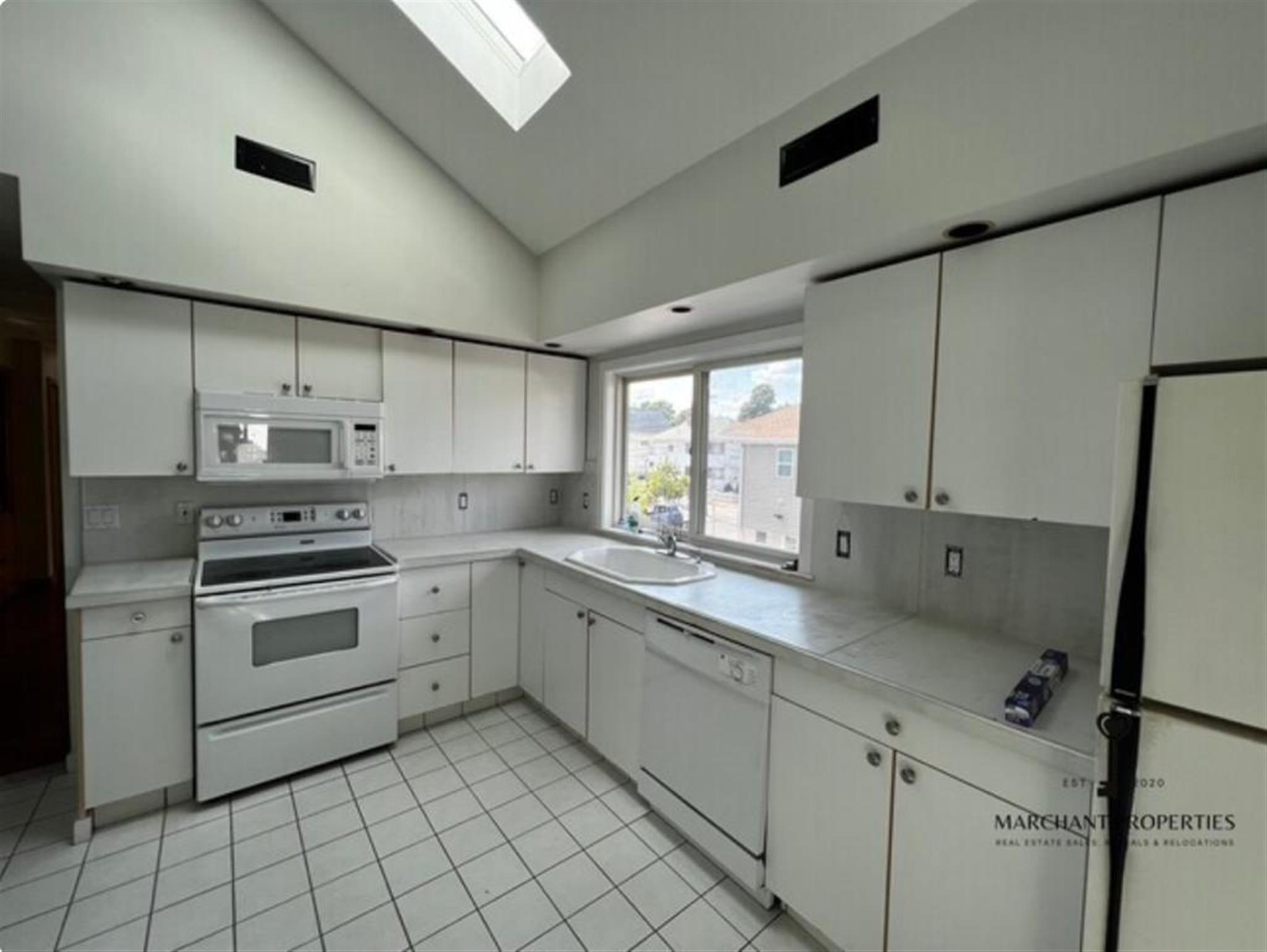 63 Thomas St, Tufts University