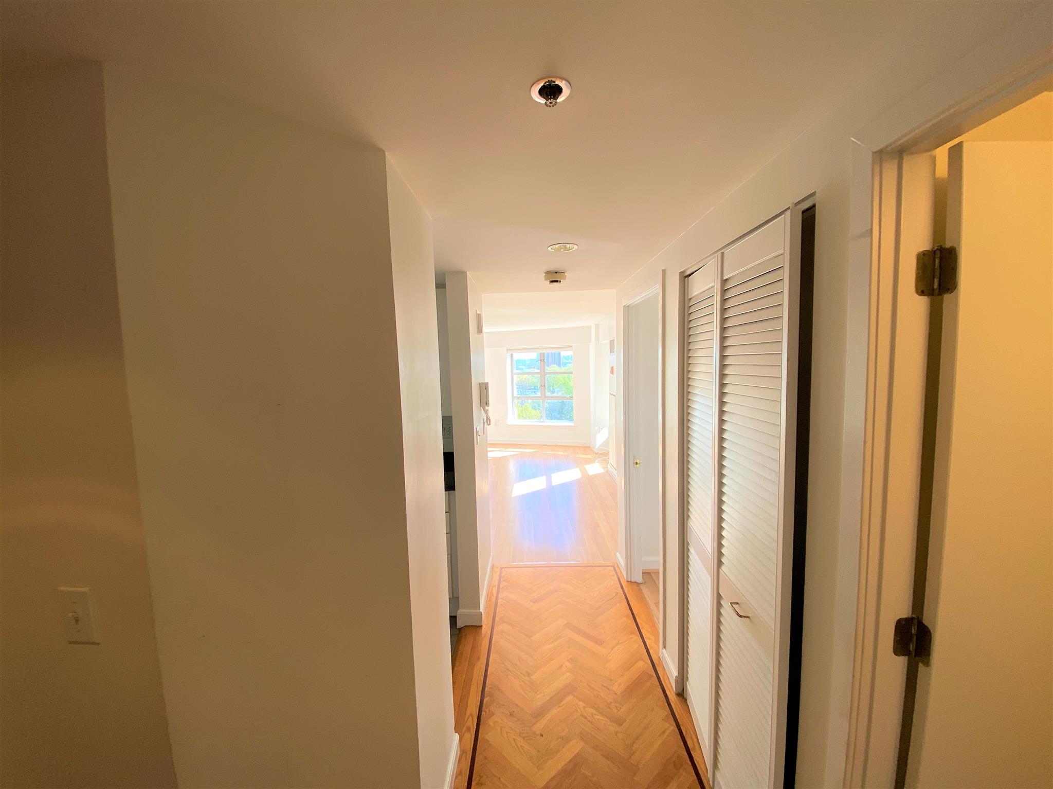 931 Massachusetts Ave, Central Square