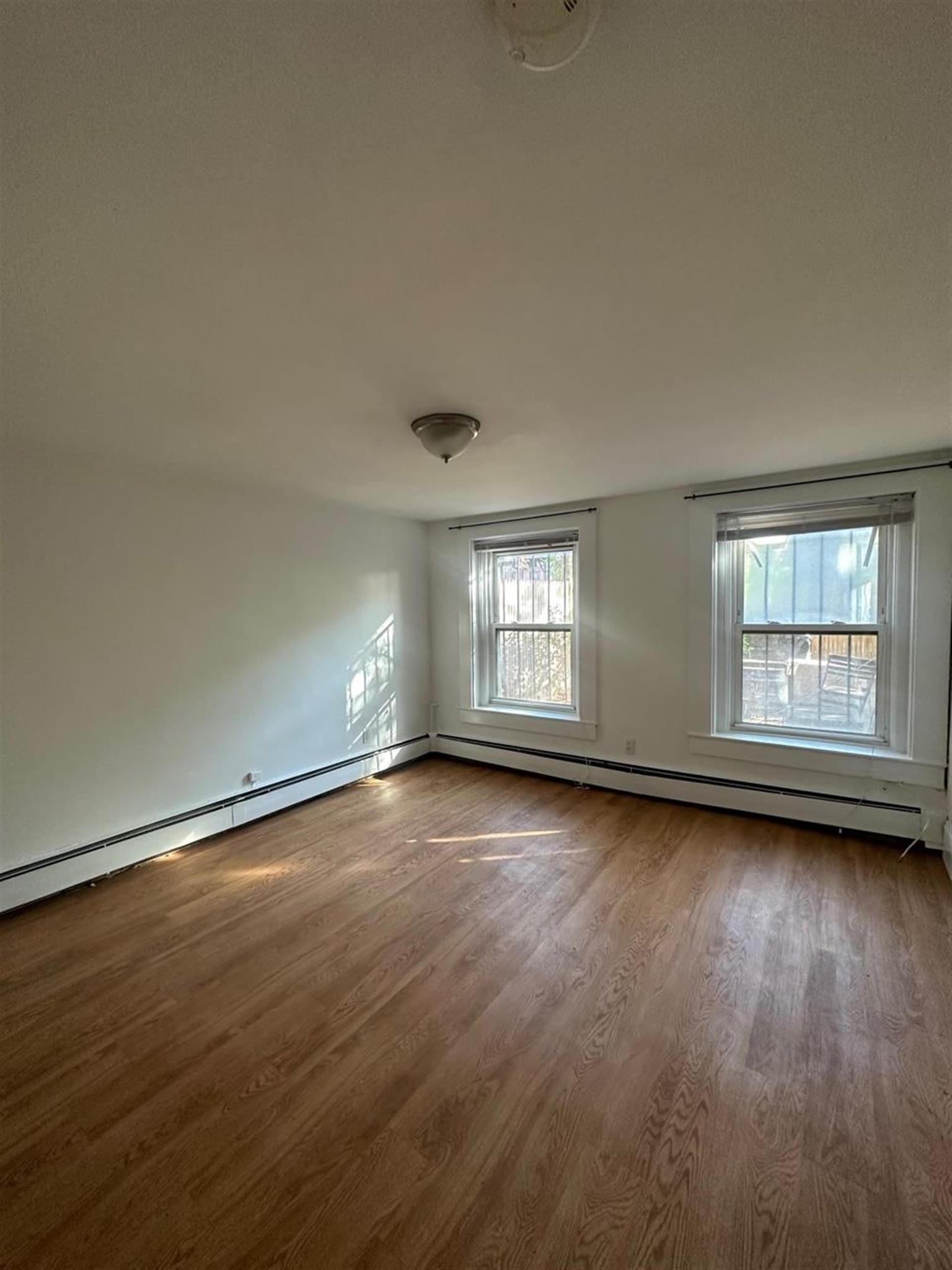 16 Yarmouth St, Back Bay