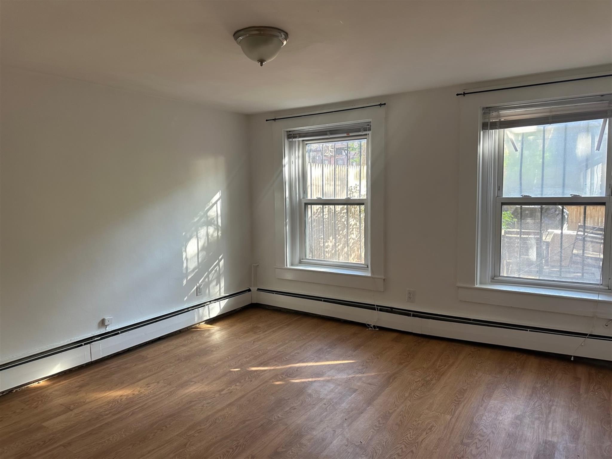 16 Yarmouth St, Back Bay