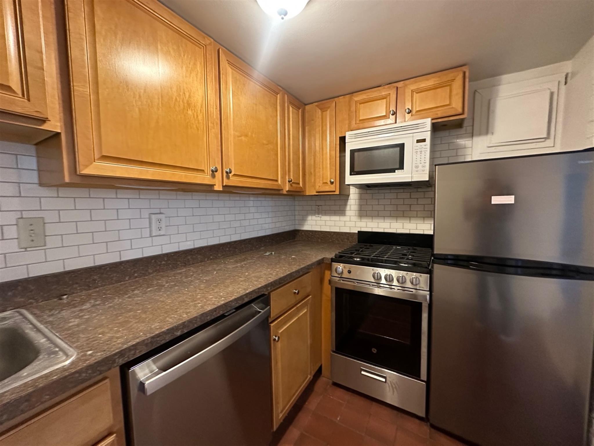 16 Yarmouth St, Back Bay