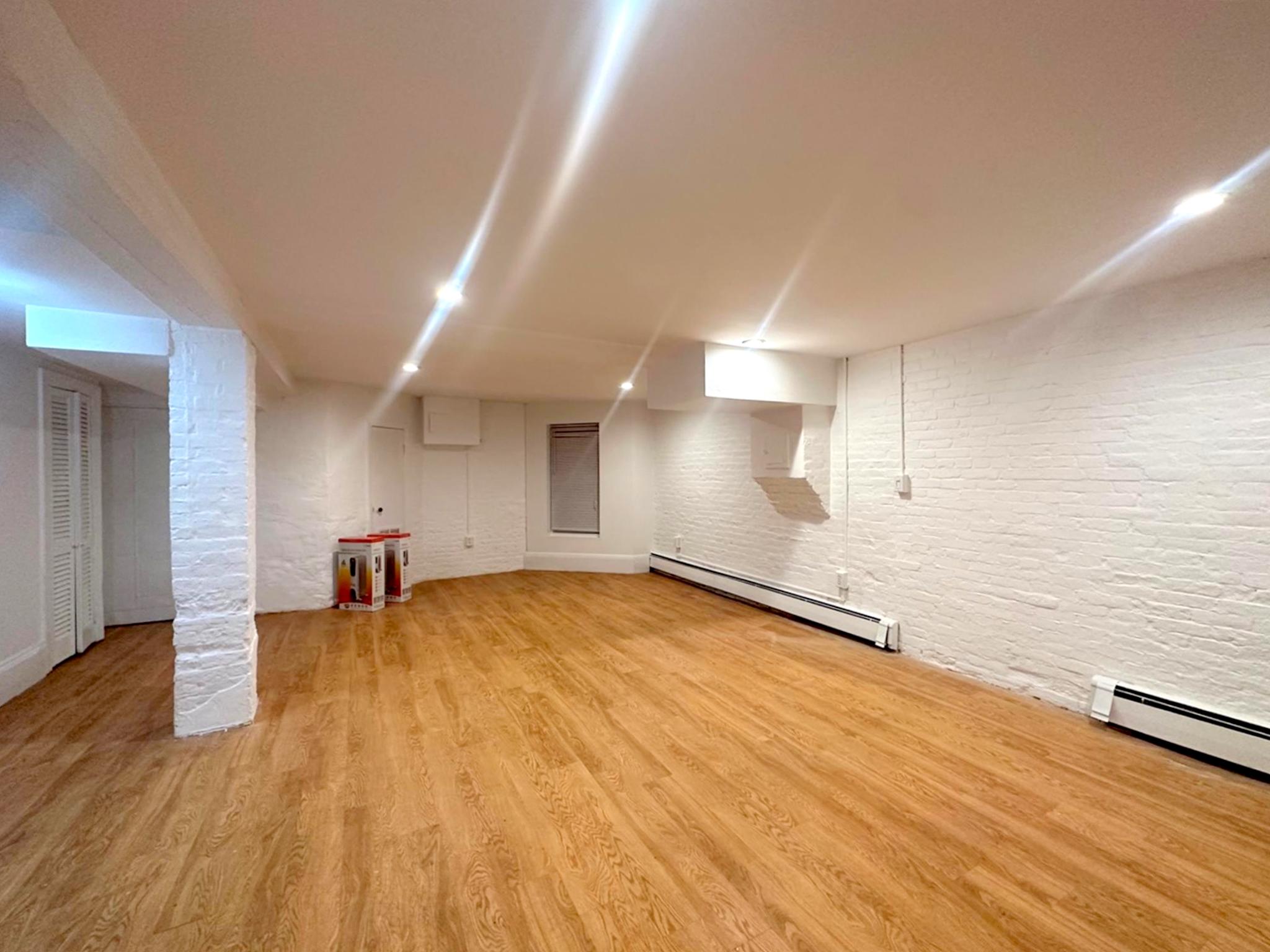 16 Yarmouth St, Back Bay