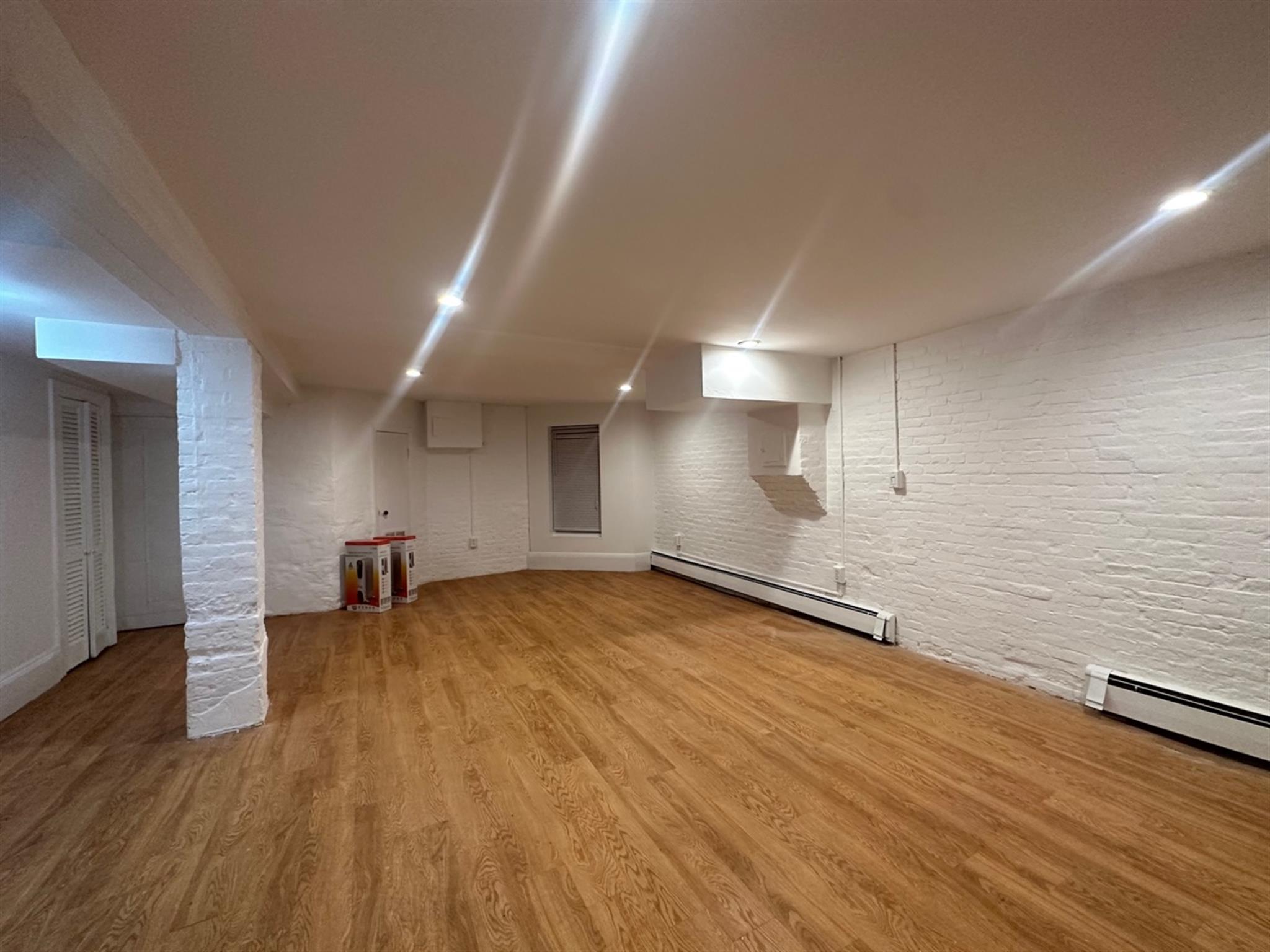 16 Yarmouth St, Back Bay