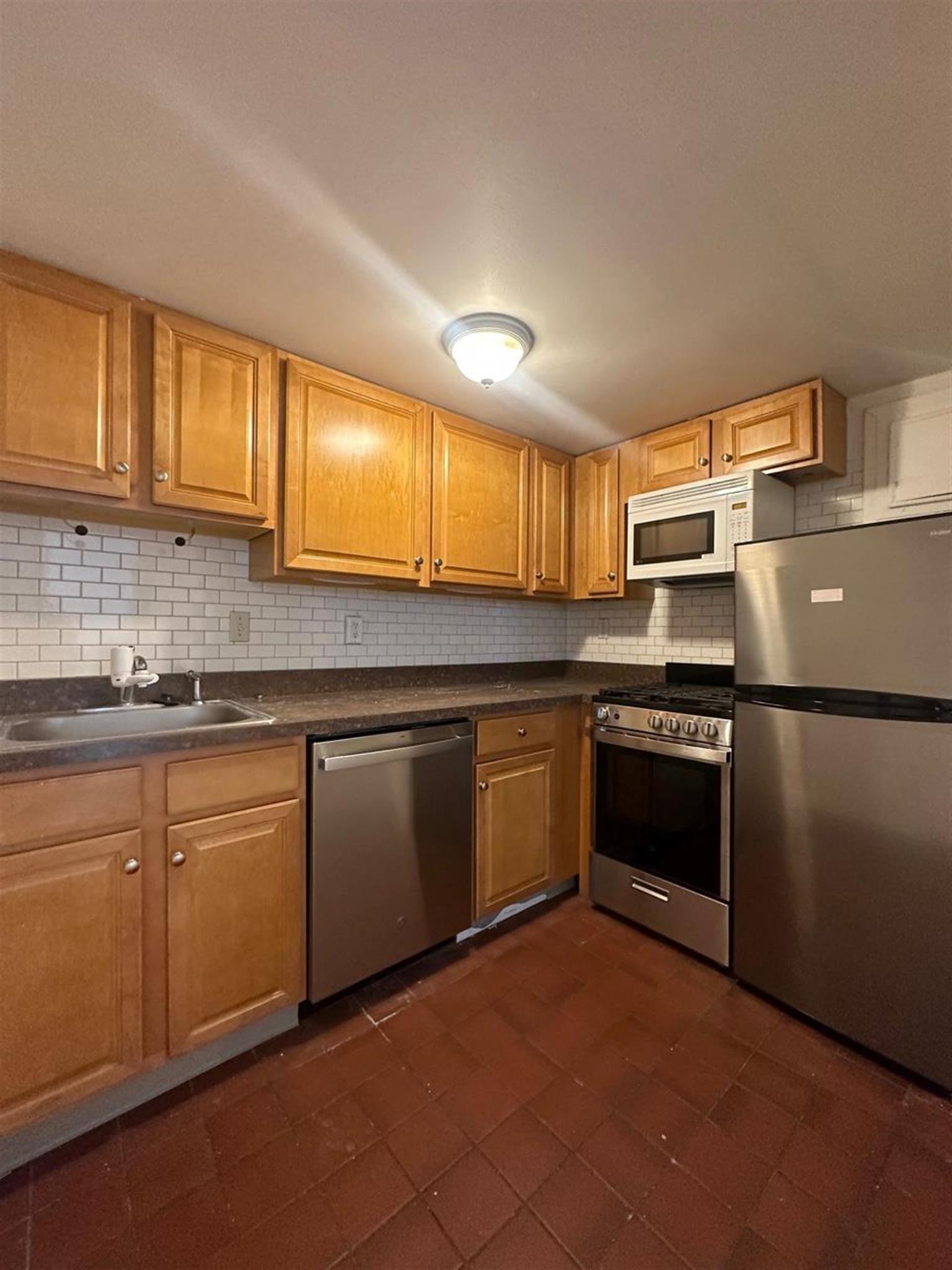 16 Yarmouth St, Back Bay