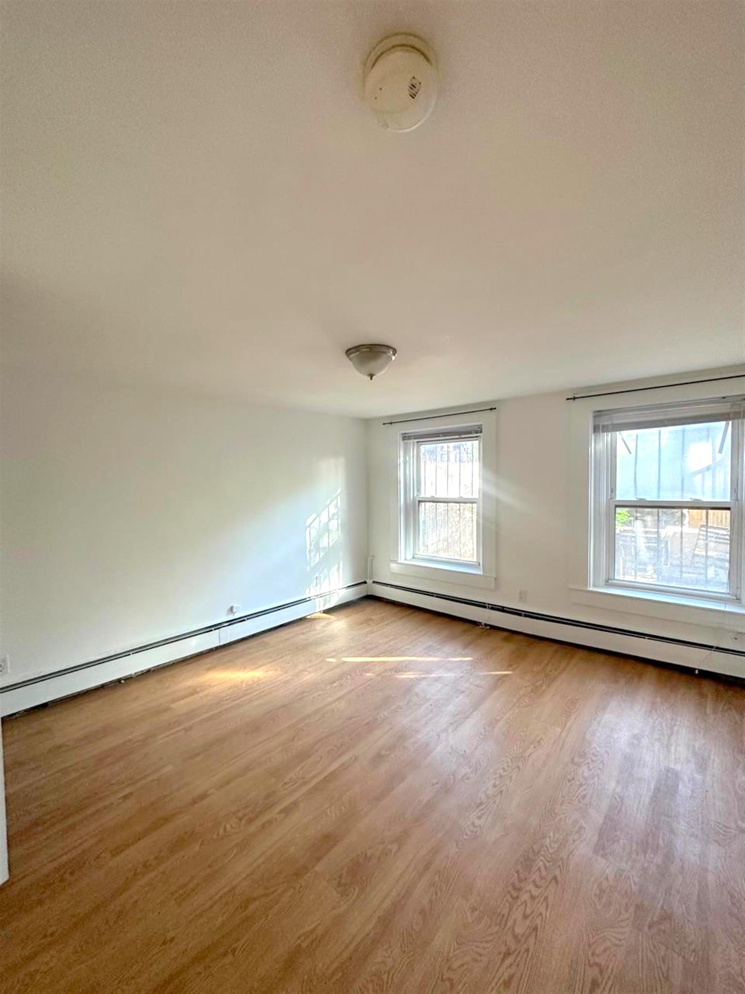 16 Yarmouth St, Back Bay