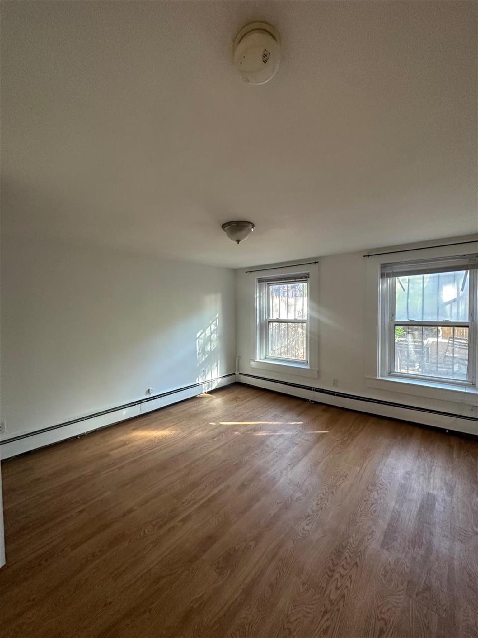 16 Yarmouth St, Back Bay