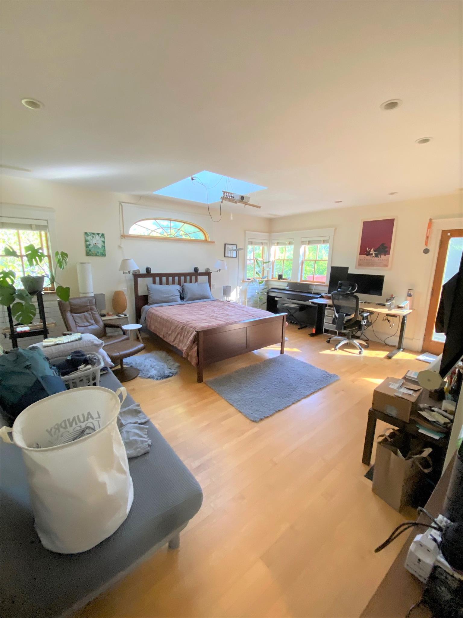 34.5 Lee St, Harvard Square