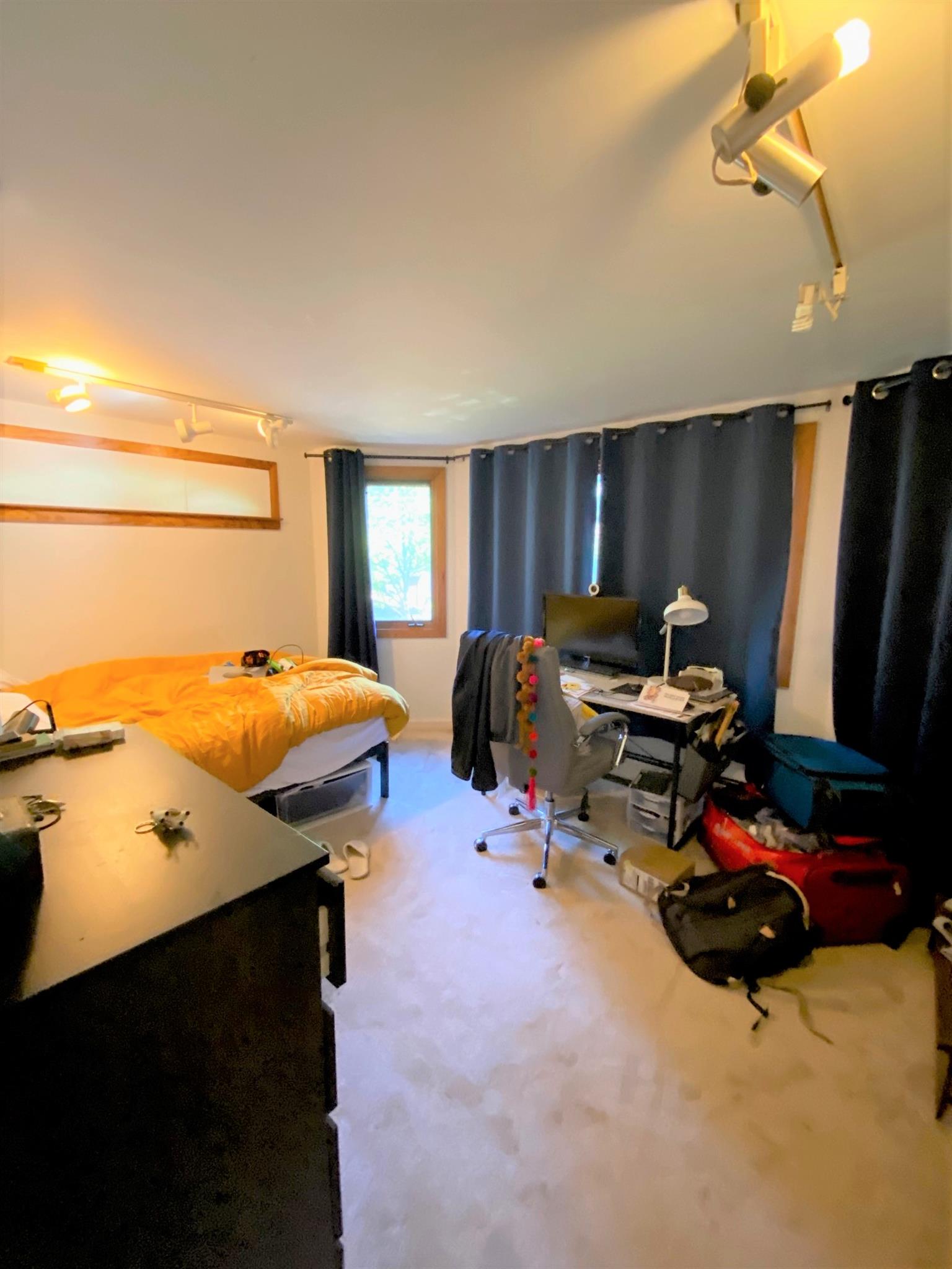 34.5 Lee St, Harvard Square