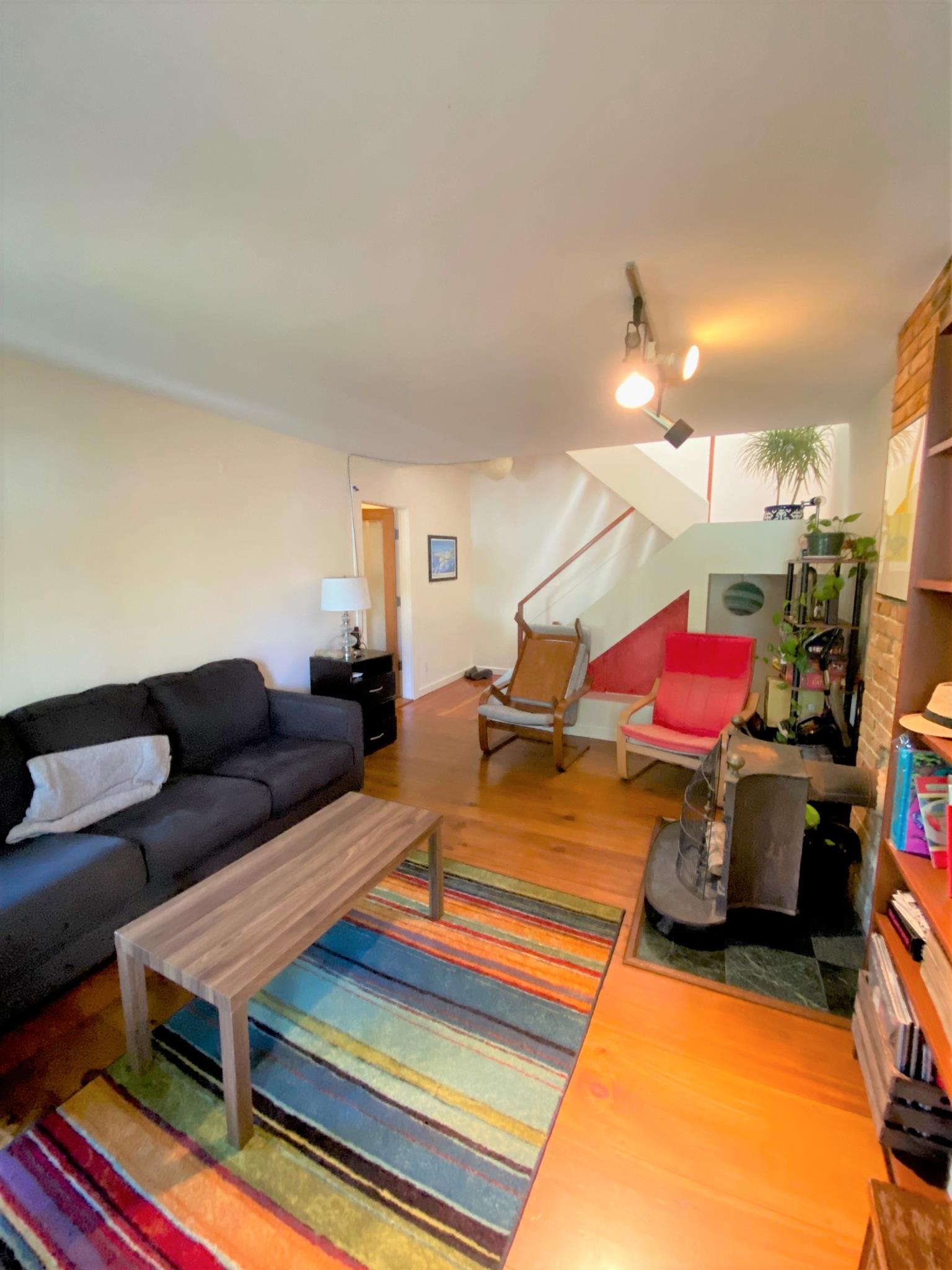 34.5 Lee St, Harvard Square